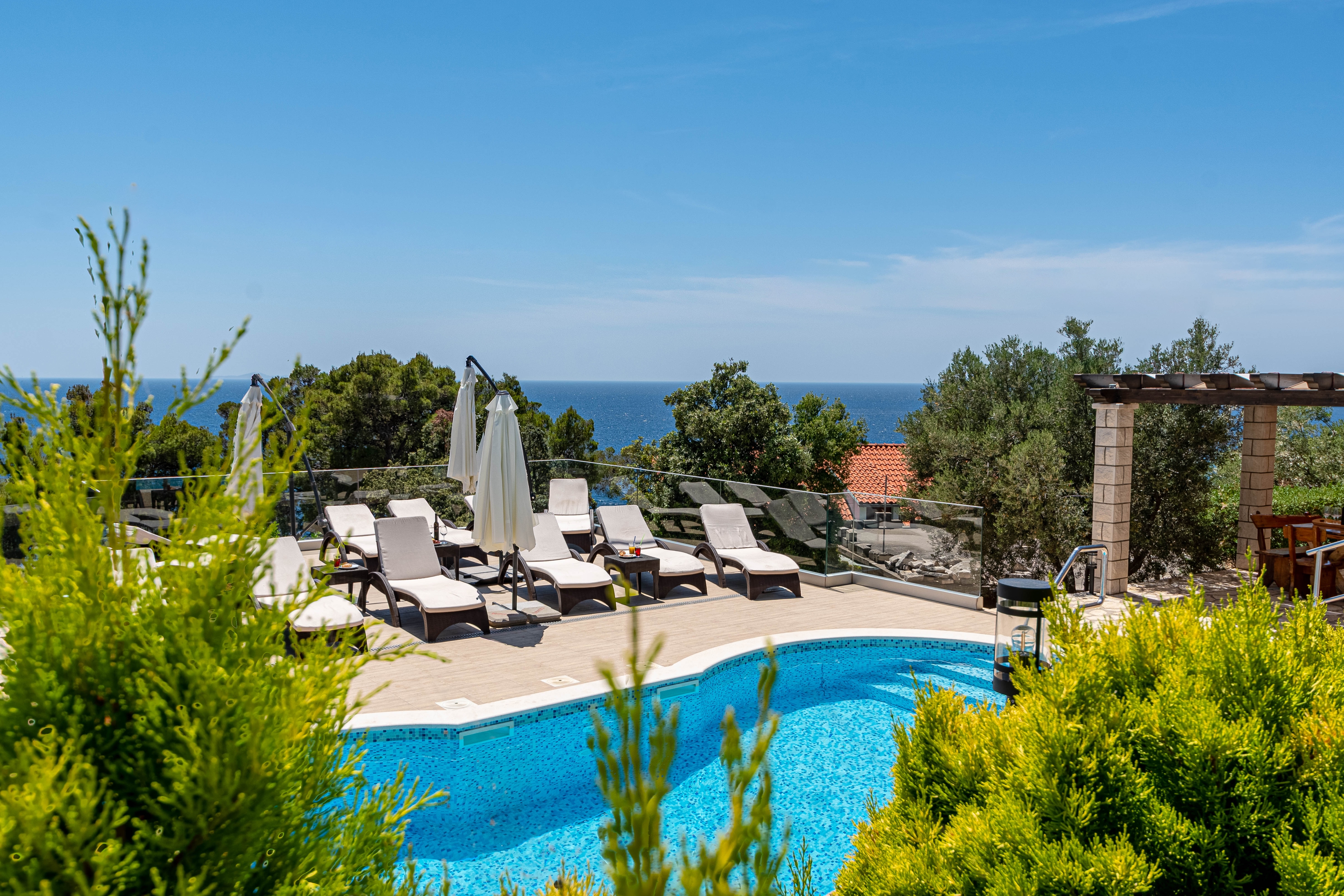 Two bedroom apartment near beach Prižba, Korčula  A-c