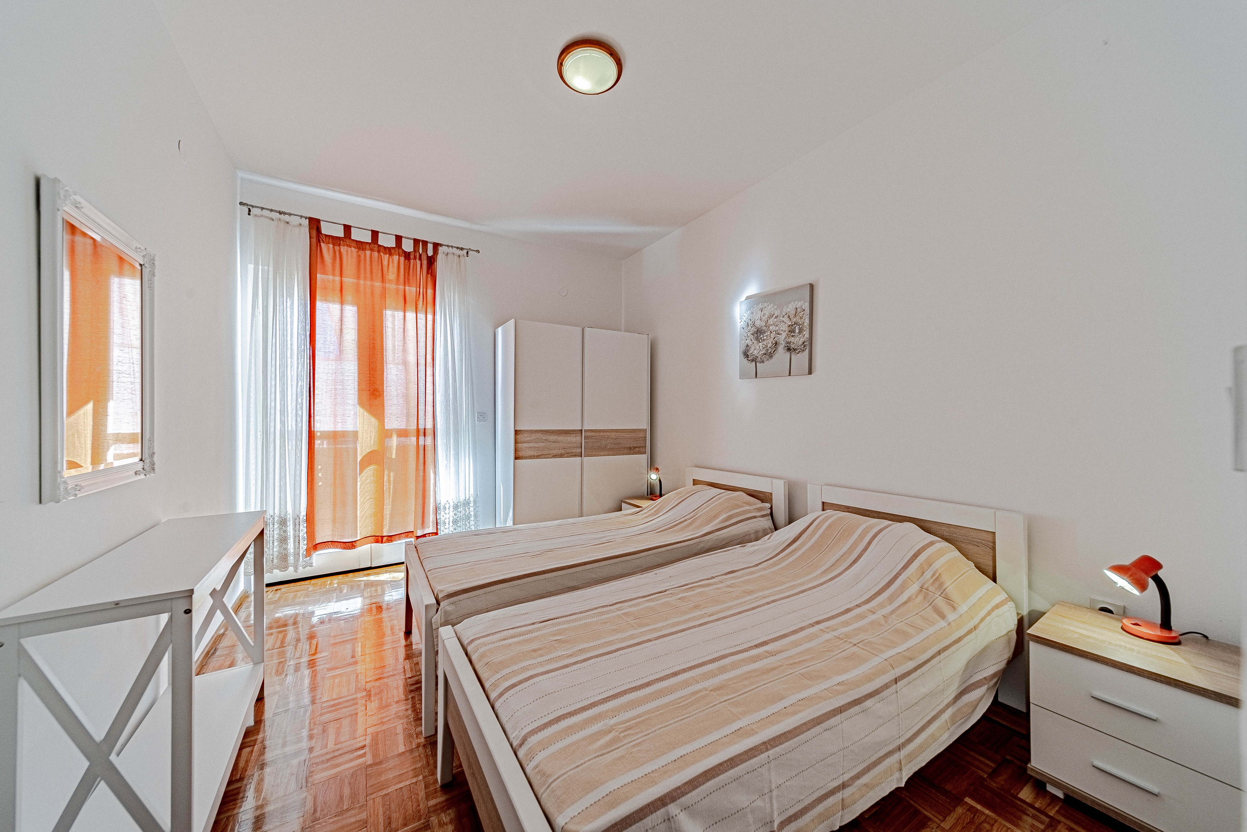 Four bedroom apartment with terrace and sea view Brna, Korčula  A-a