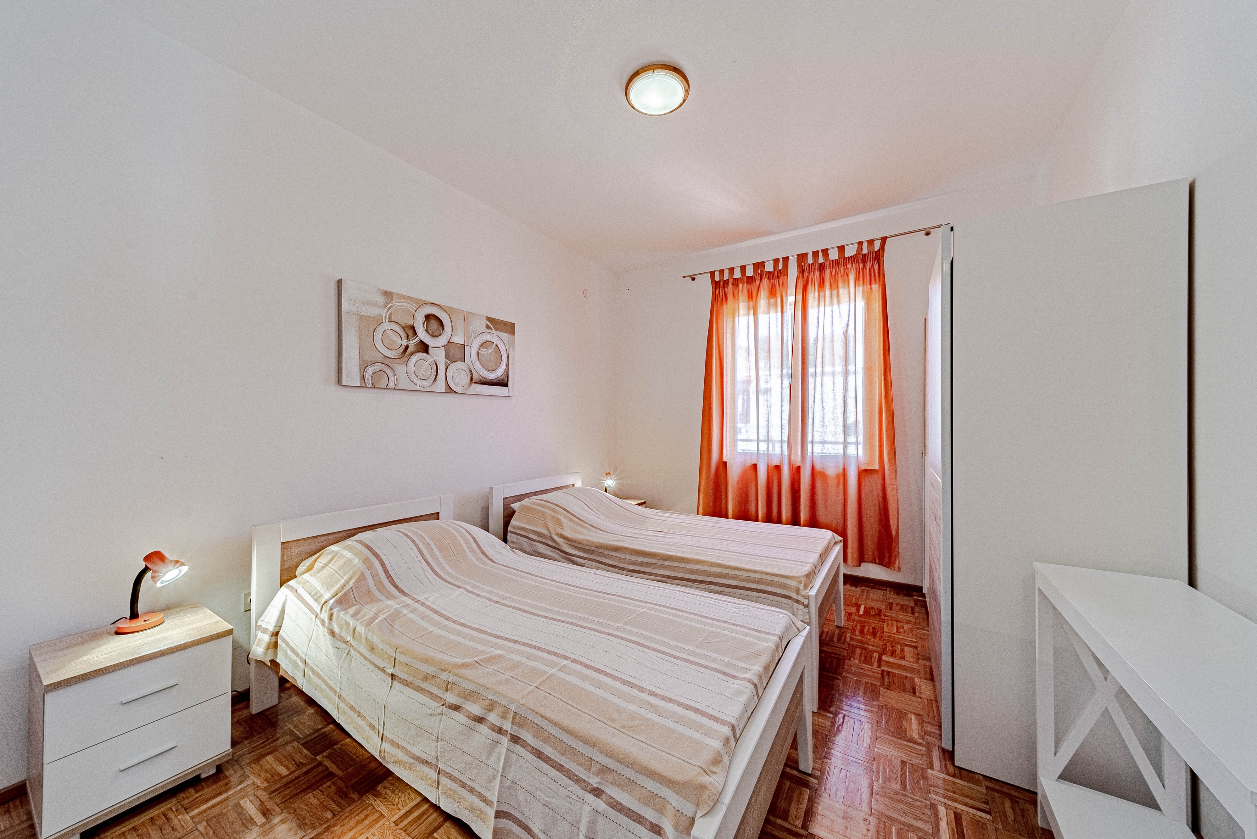 Four bedroom apartment with terrace and sea view Brna, Korčula  A-a