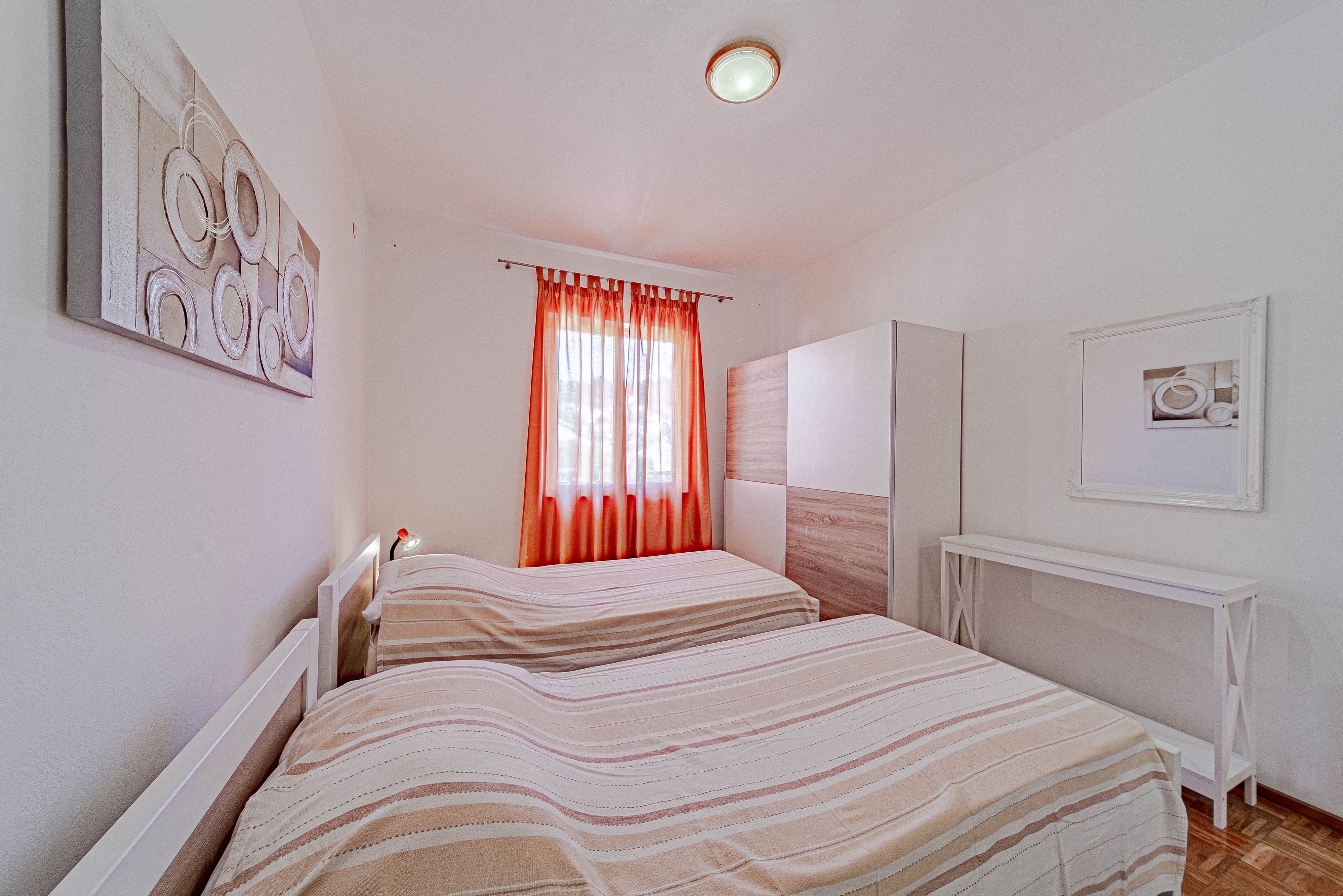 Four bedroom apartment with terrace and sea view Brna, Korčula  A-a