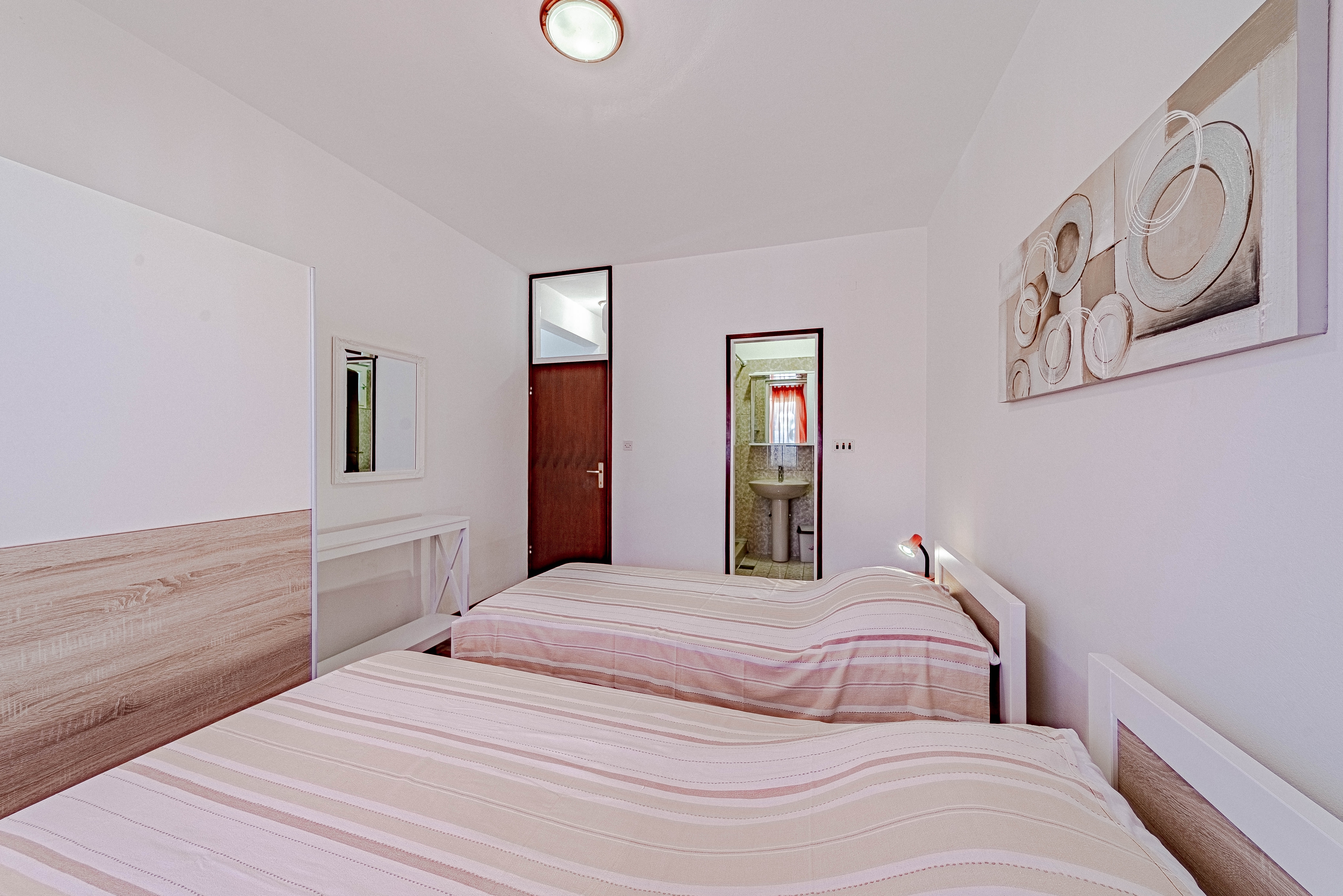 Four bedroom apartment with terrace and sea view Brna, Korčula  A-a
