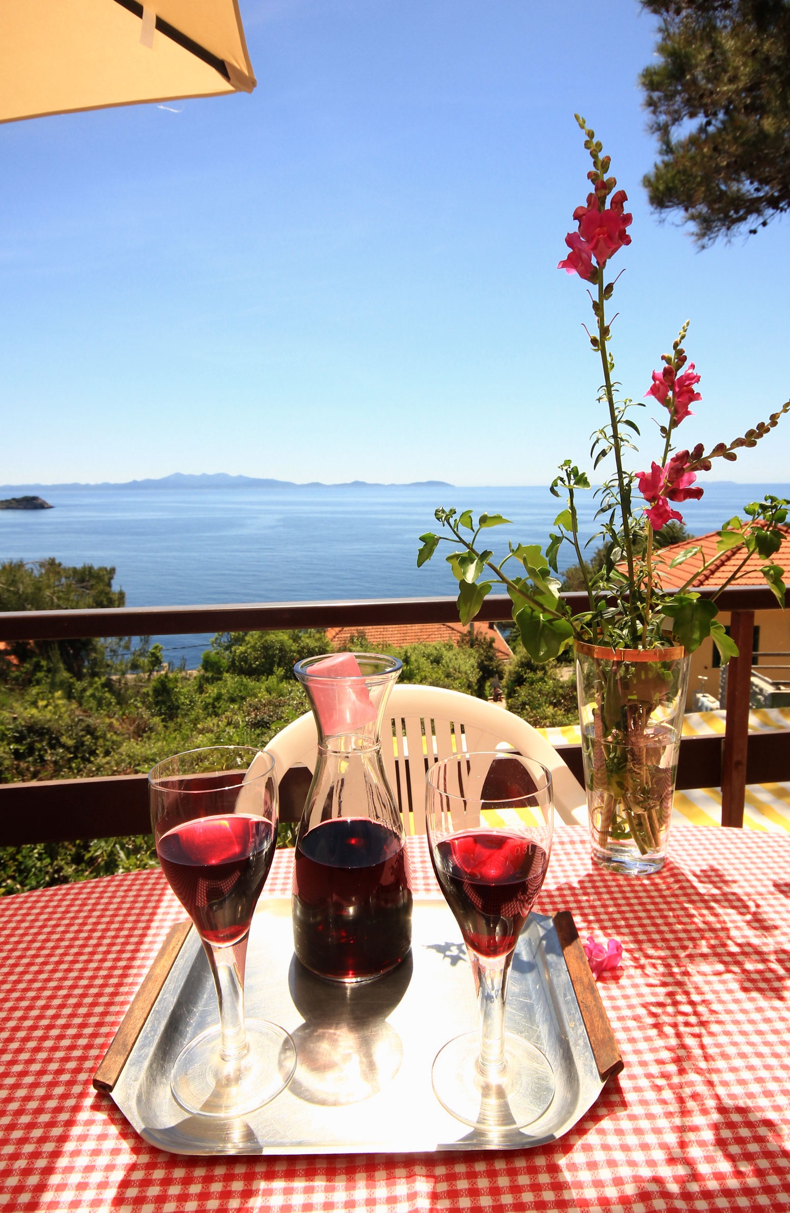 Four bedroom apartment near beach Prižba, Korčula  A-b