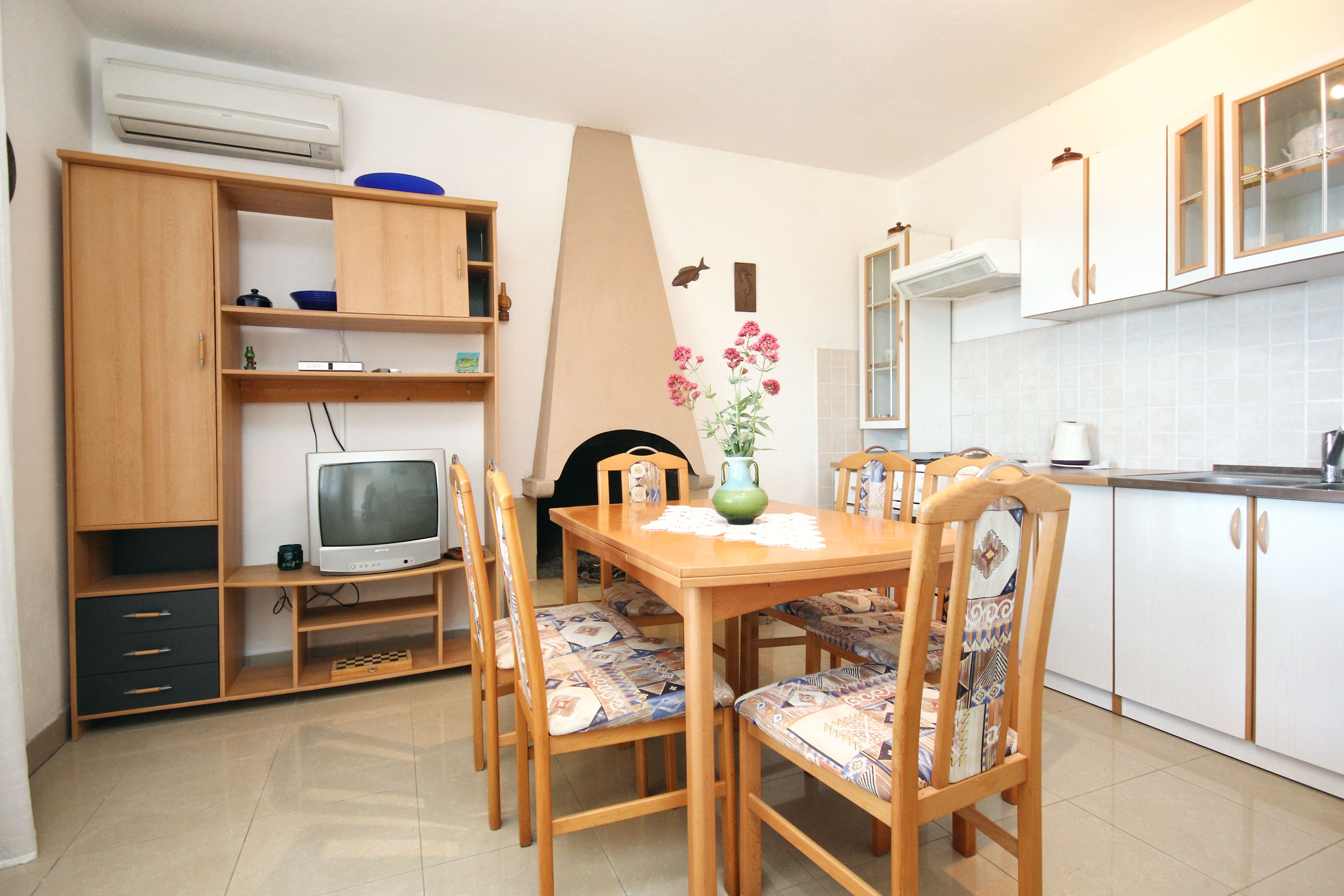 Two bedroom apartment near beach Prižba, Korčula (A-10061-d)