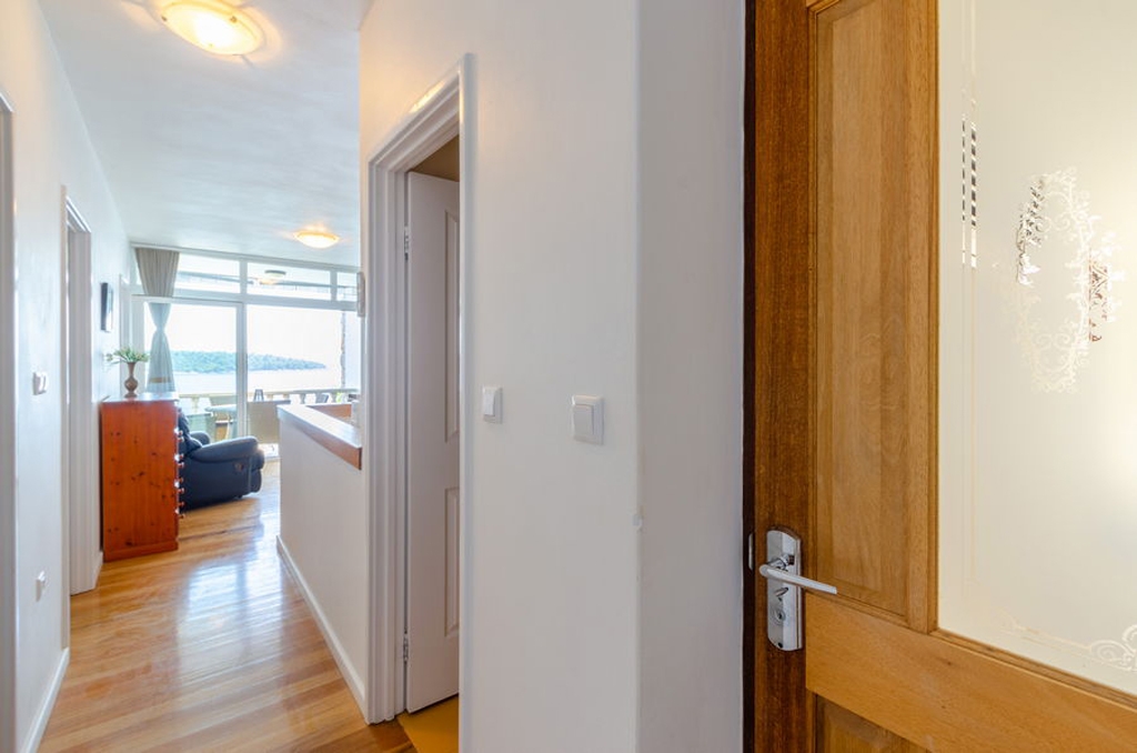 Two bedroom apartment near beach Prižba, Korčula  A-a