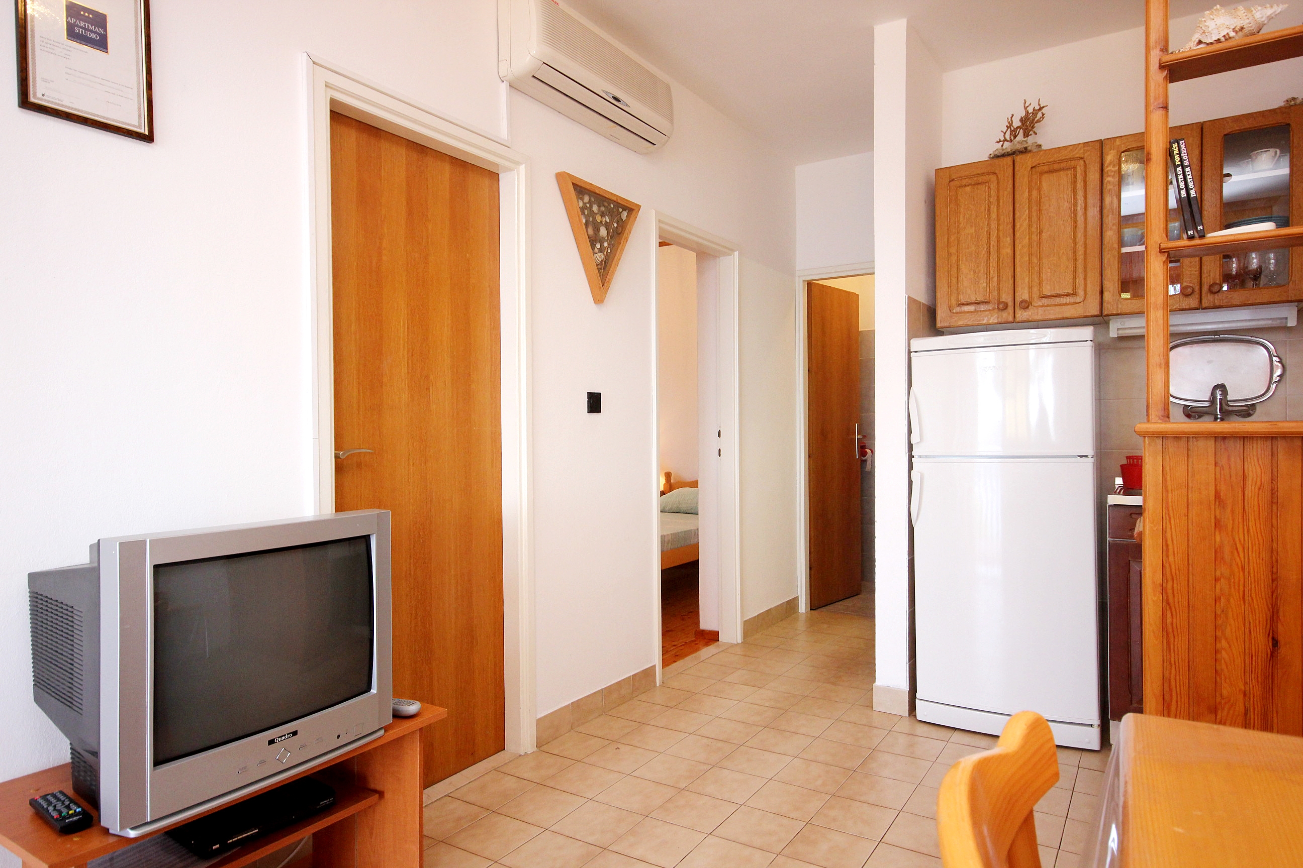 Two bedroom apartment near beach Prižba, Korčula  A-c