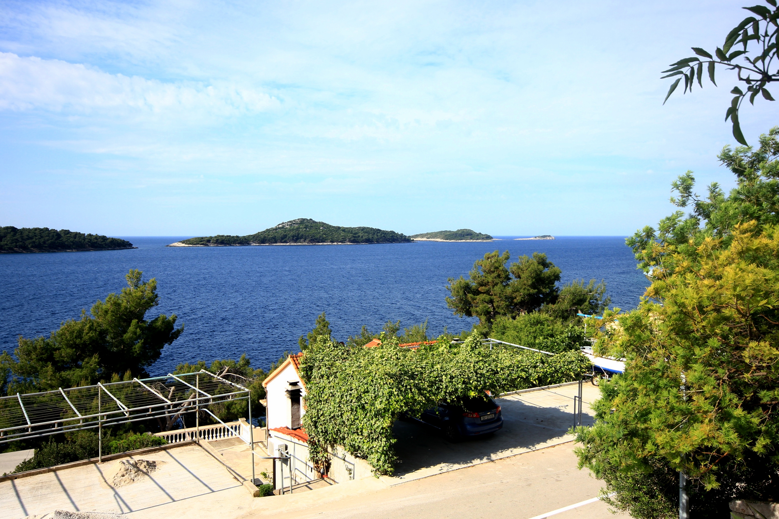 Two bedroom apartment near beach Prižba, Korčula  A-c