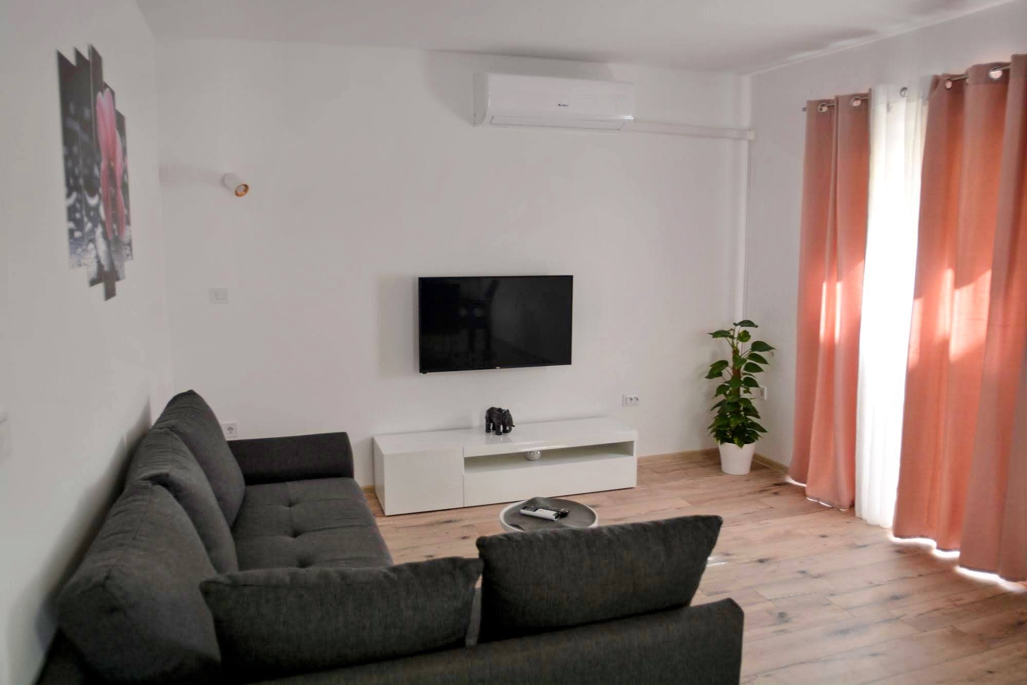 Two bedroom apartment with terrace Brna, Korčula  A-a