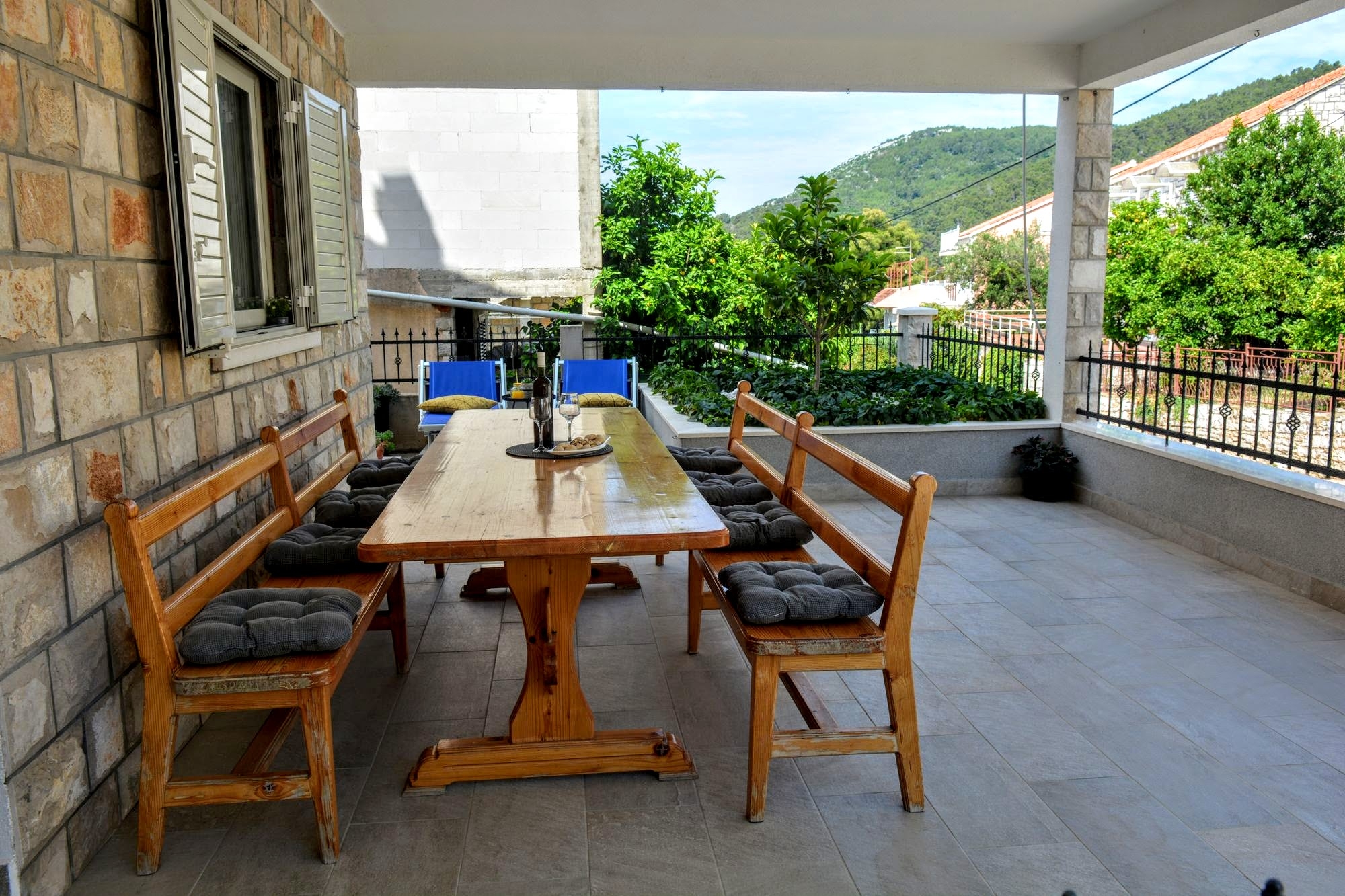 Two bedroom apartment with terrace Brna, Korčula  A-a