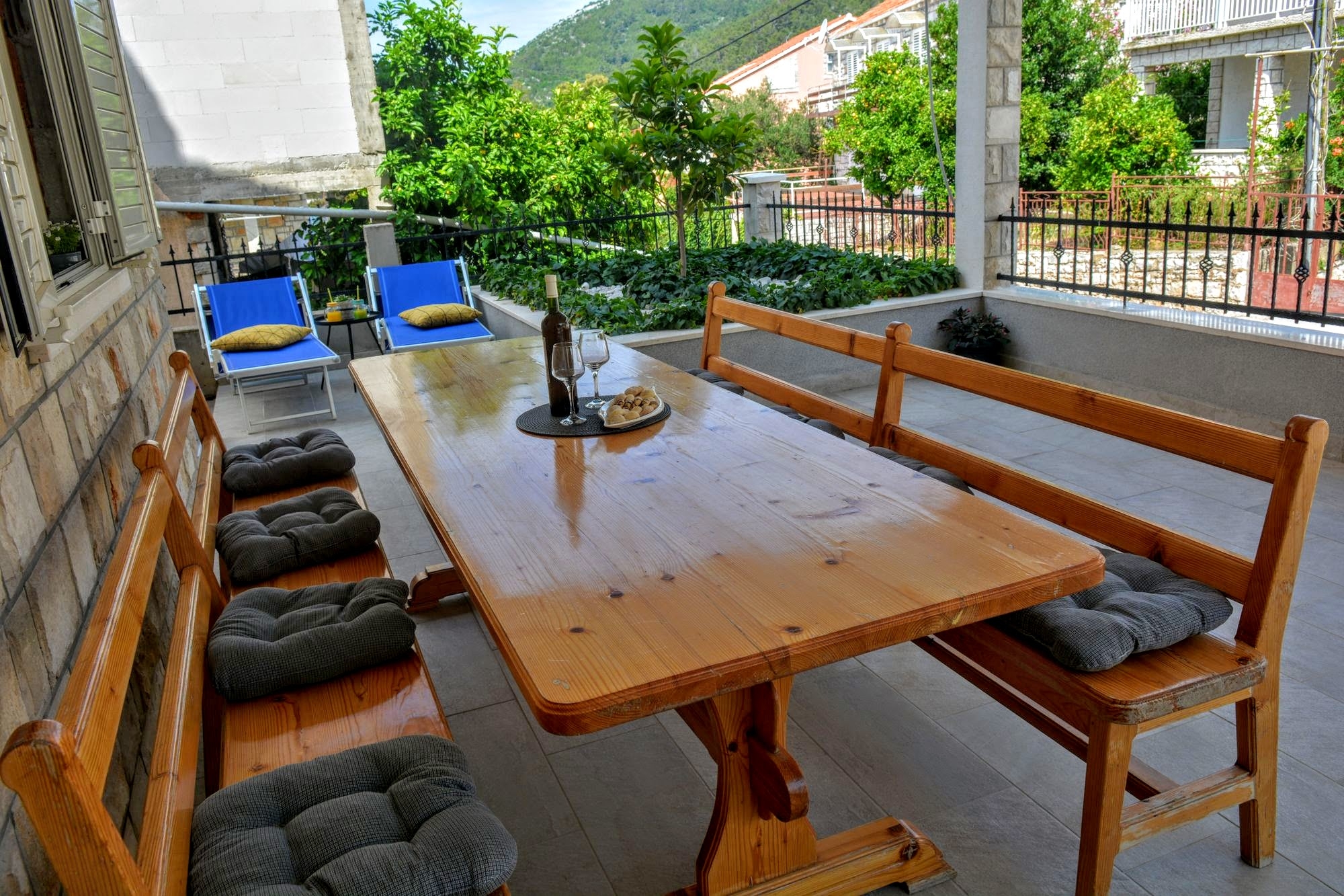 Two bedroom apartment with terrace Brna, Korčula  A-a