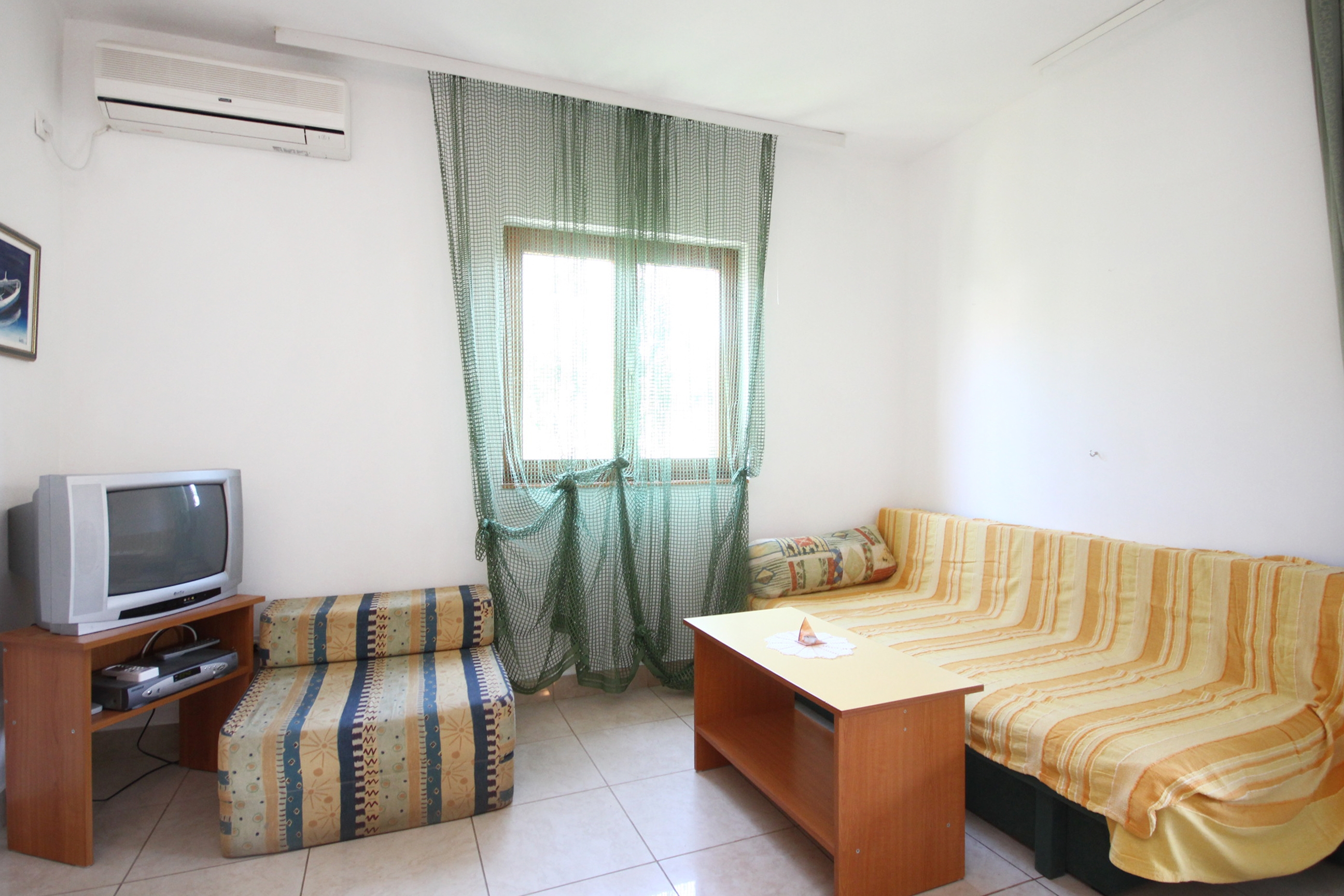 Two bedroom apartment with terrace Orebić, Pelješac (A-10075-d)