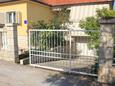 Parkiralište Orebić, Pelješac, Parkiralište 10077 - Apartmani sa pješčanom plažom.
