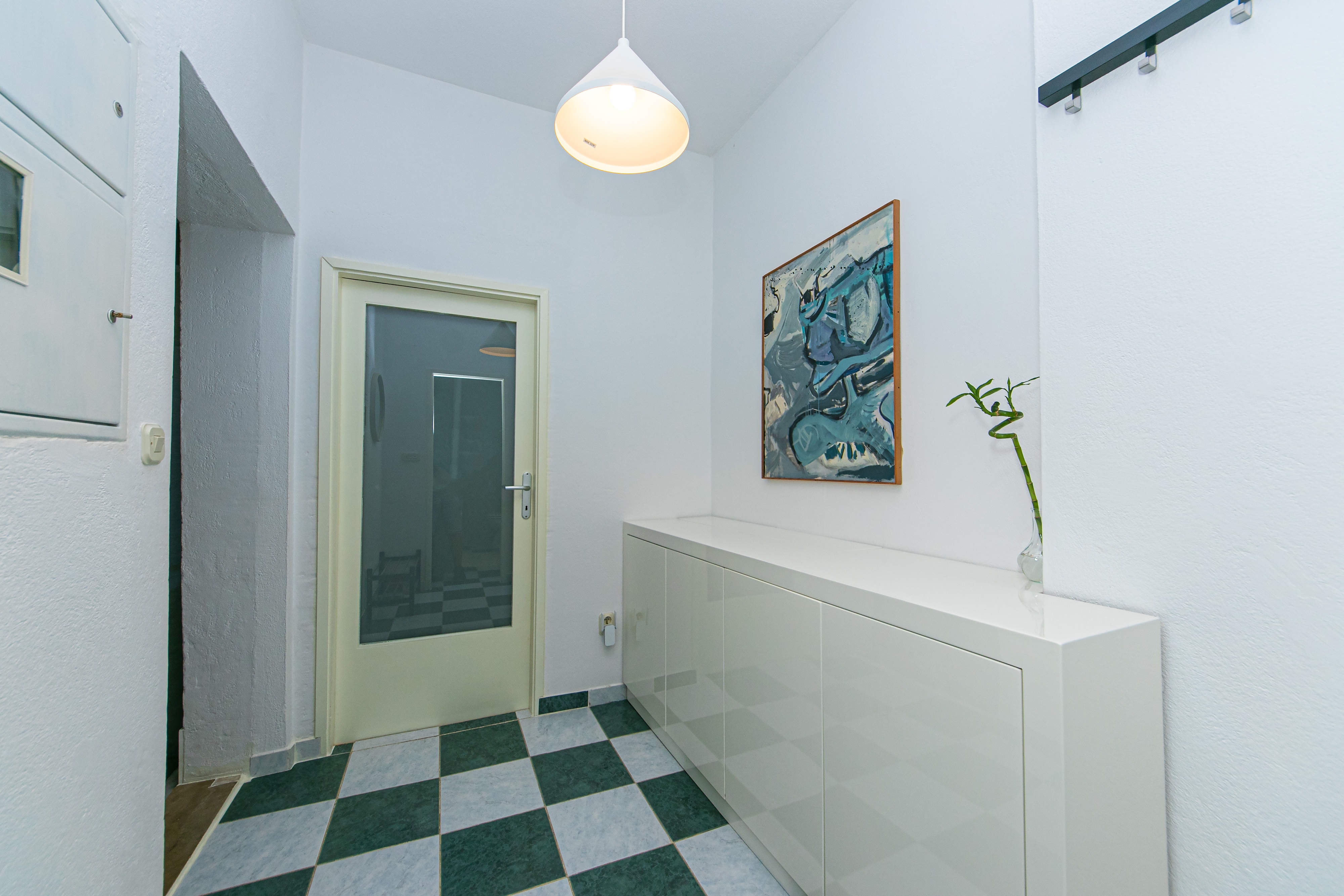 One bedroom apartment with terrace and sea view Pisak, Omiš  A-b