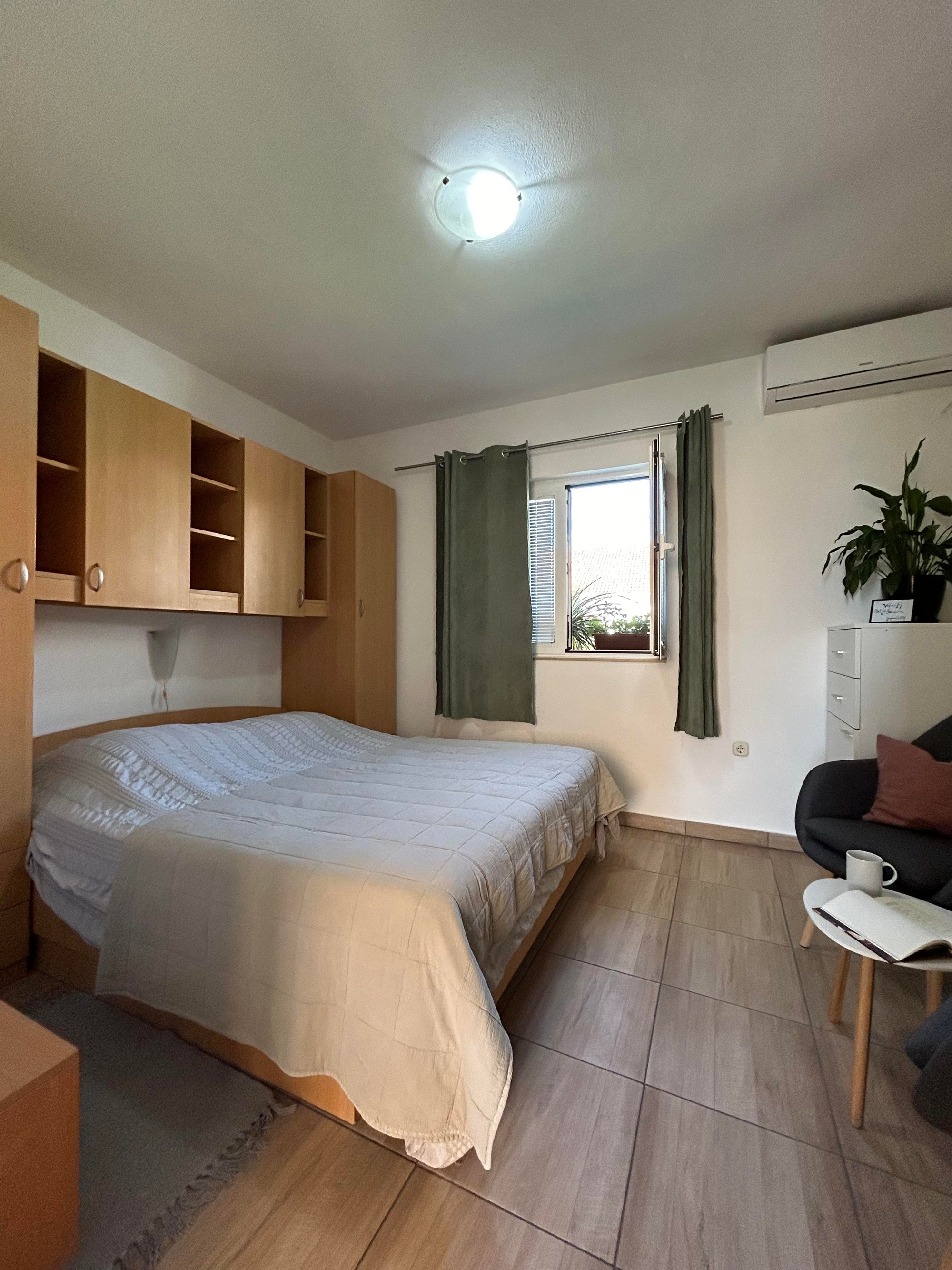 One bedroom apartment with terrace Orebić, Pelješac  A-c