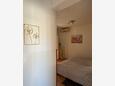 Dormitor Orebić, Dormitor în unitate de cazare tip studio-apartment, aer condiționat disponibil, animale de companie sunt acceptate şi WiFi.