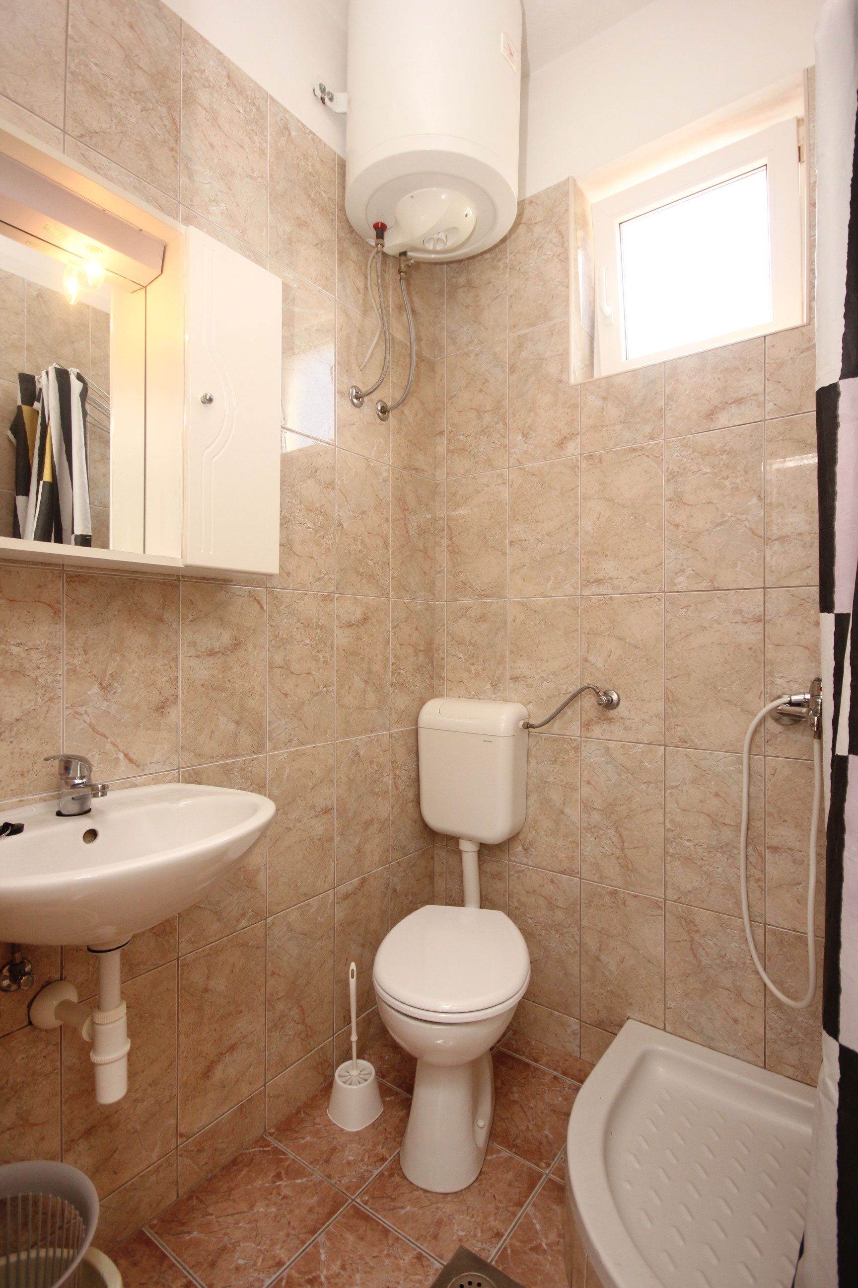 Two bedroom apartment with terrace and sea view Trpanj, Pelješac  A-b