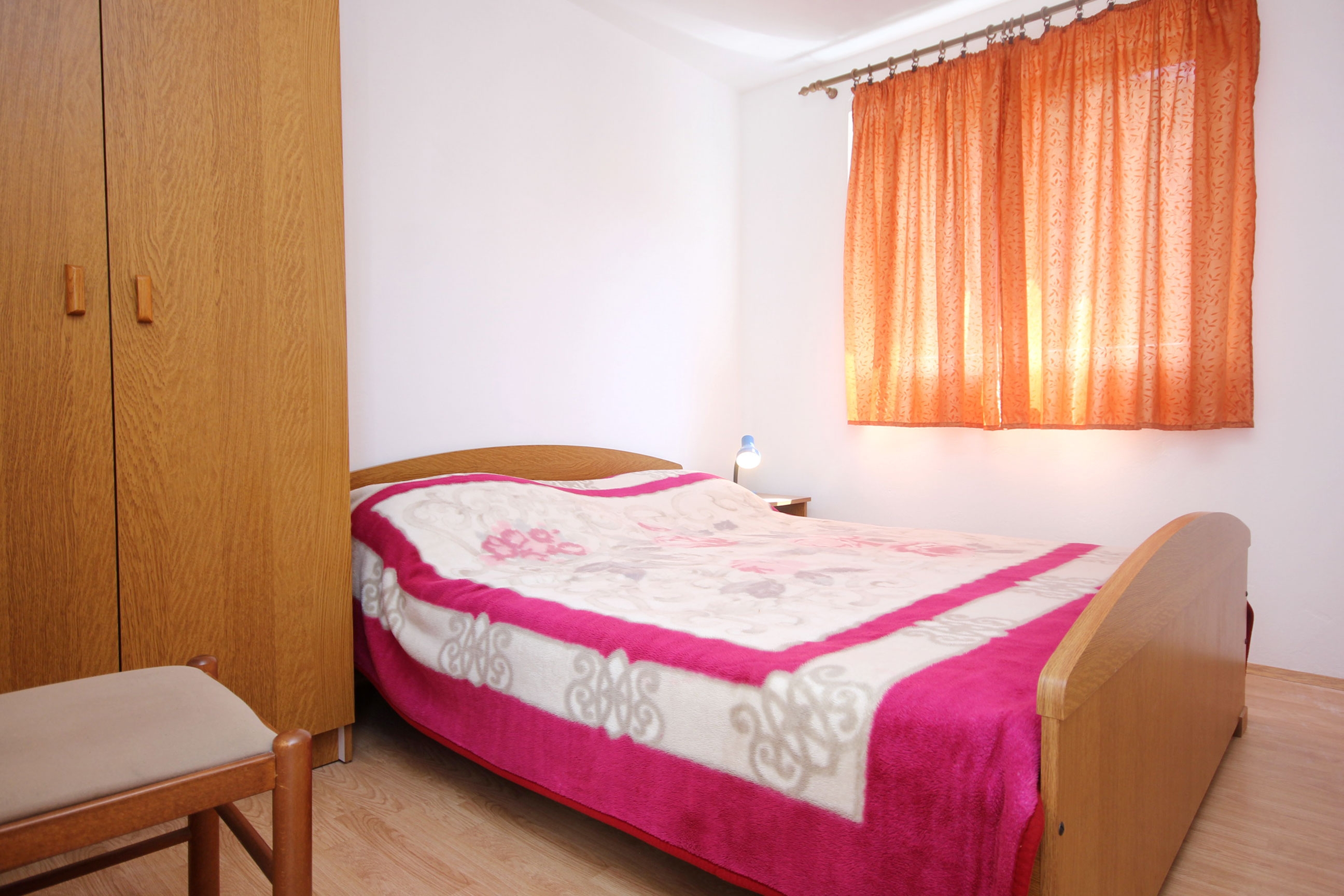 Two bedroom apartment with terrace and sea view Trpanj, Pelješac  A-b