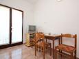 Dining room Trpanj, Dining room in the apartment, (pet friendly) and WiFi.