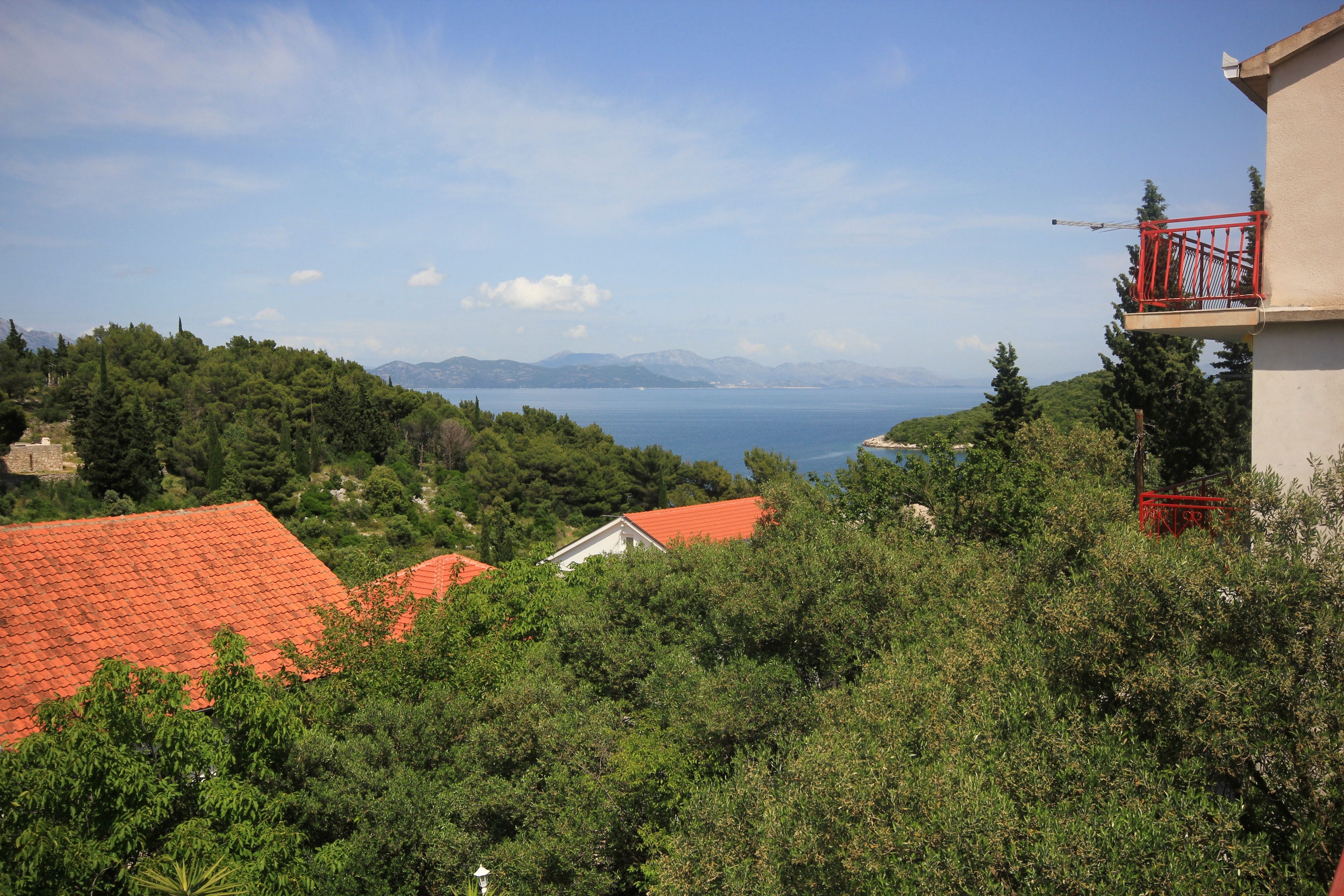 Two bedroom apartment with terrace and sea view Trpanj, Pelješac  A-b