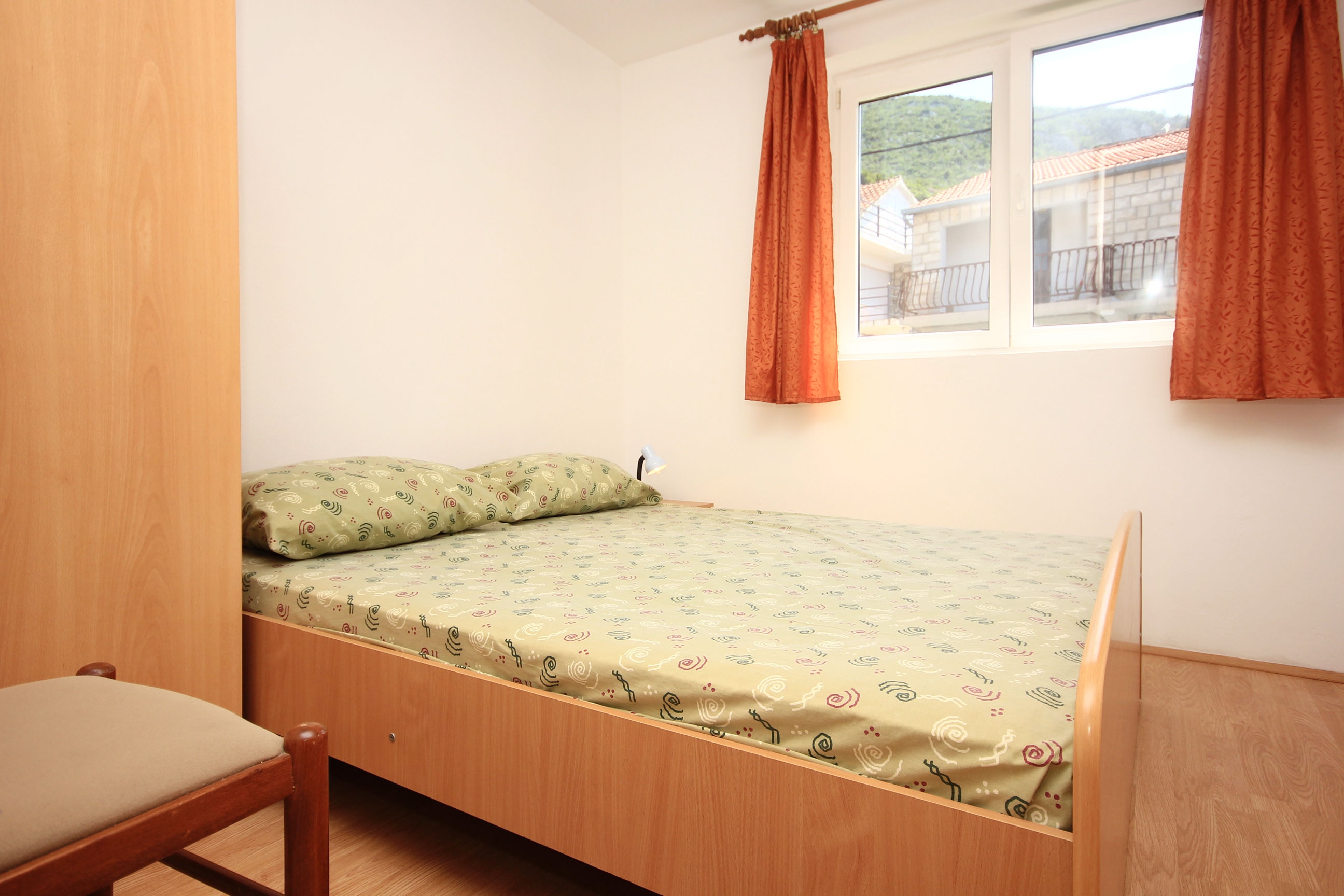 Two bedroom apartment with terrace and sea view Trpanj, Pelješac  A-c