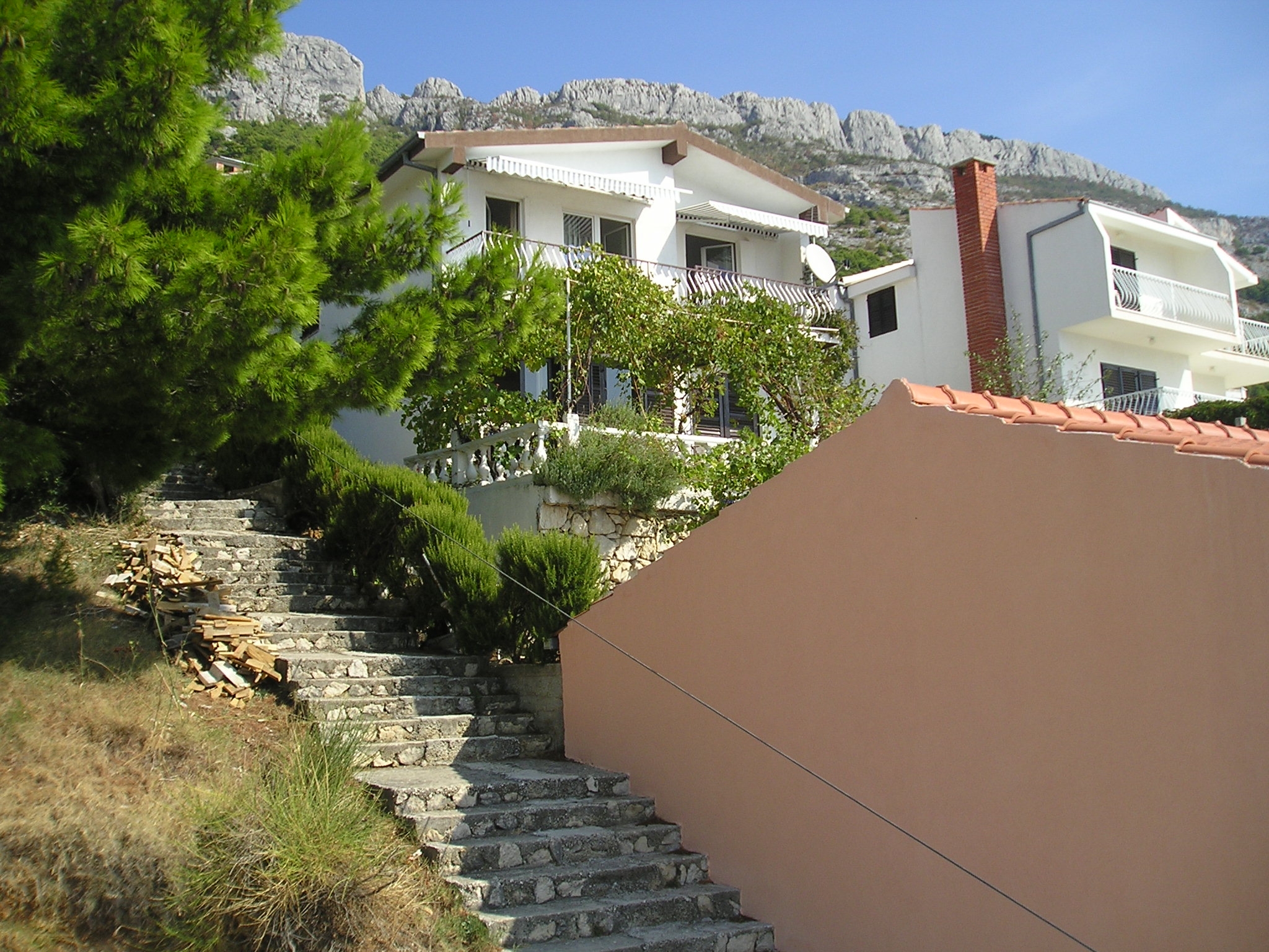 Two bedroom apartment with balcony and sea view Pisak, Omiš (A-1009-a) Two bedroom apartment with balcony and sea view Pisak, Omiš (A-1009-a)