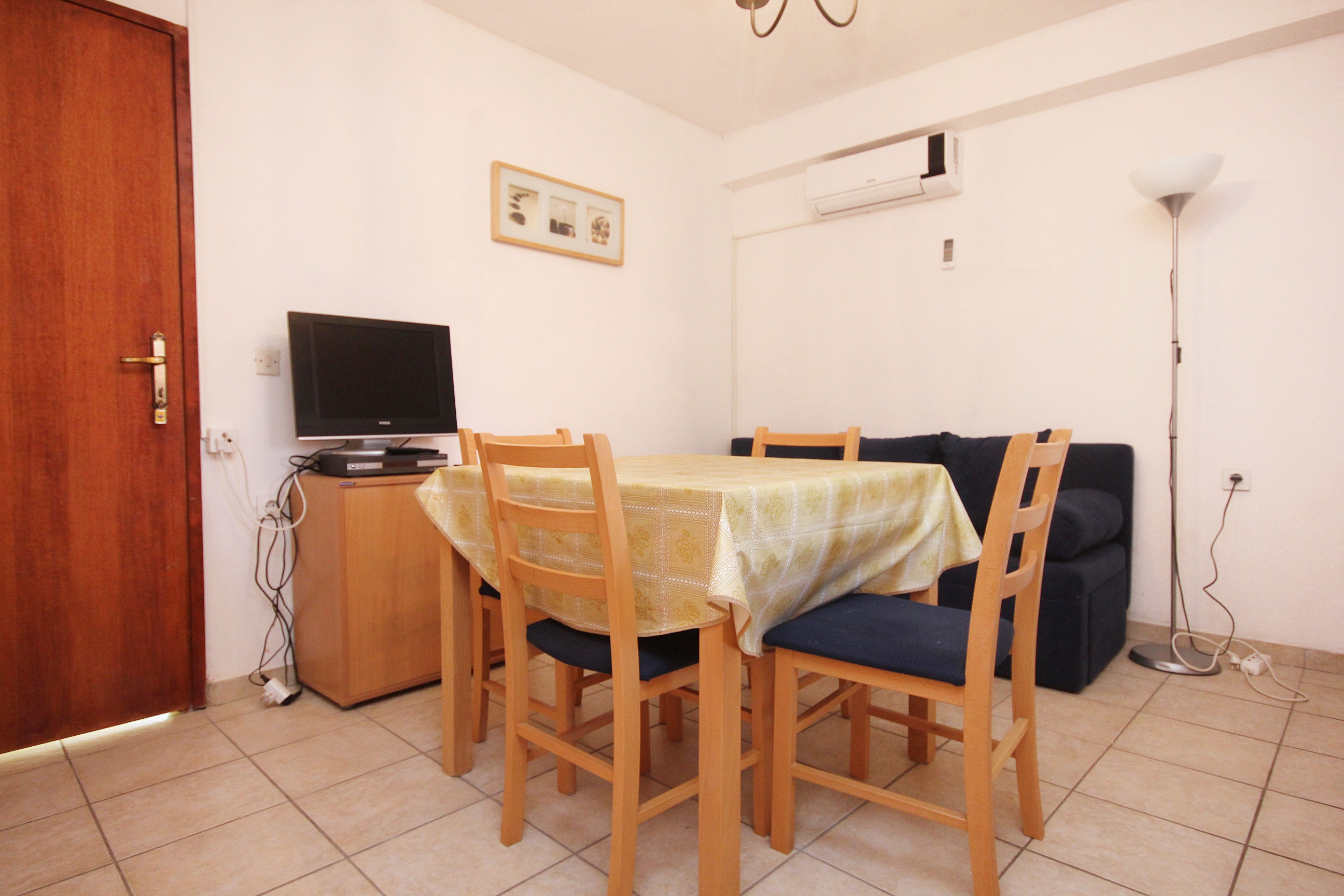 One bedroom apartment with air-conditioning Orebić, Pelješac (A-10094-a)