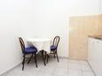 Dining room Orebić, Dining room in the studio-apartment, (pet friendly) and WiFi.