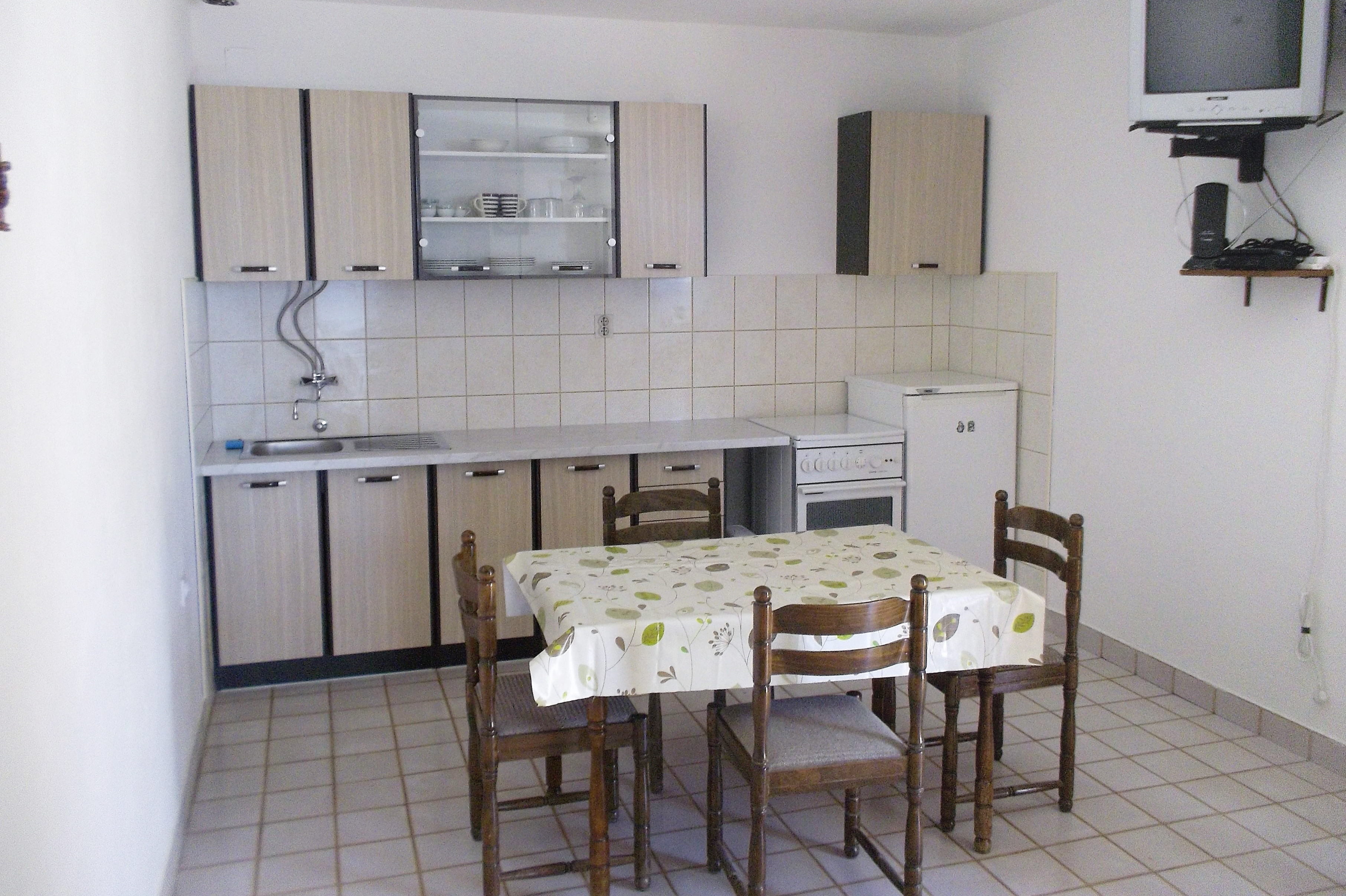 Two bedroom apartment with terrace and sea view Pisak, Omiš (A-1011-a)