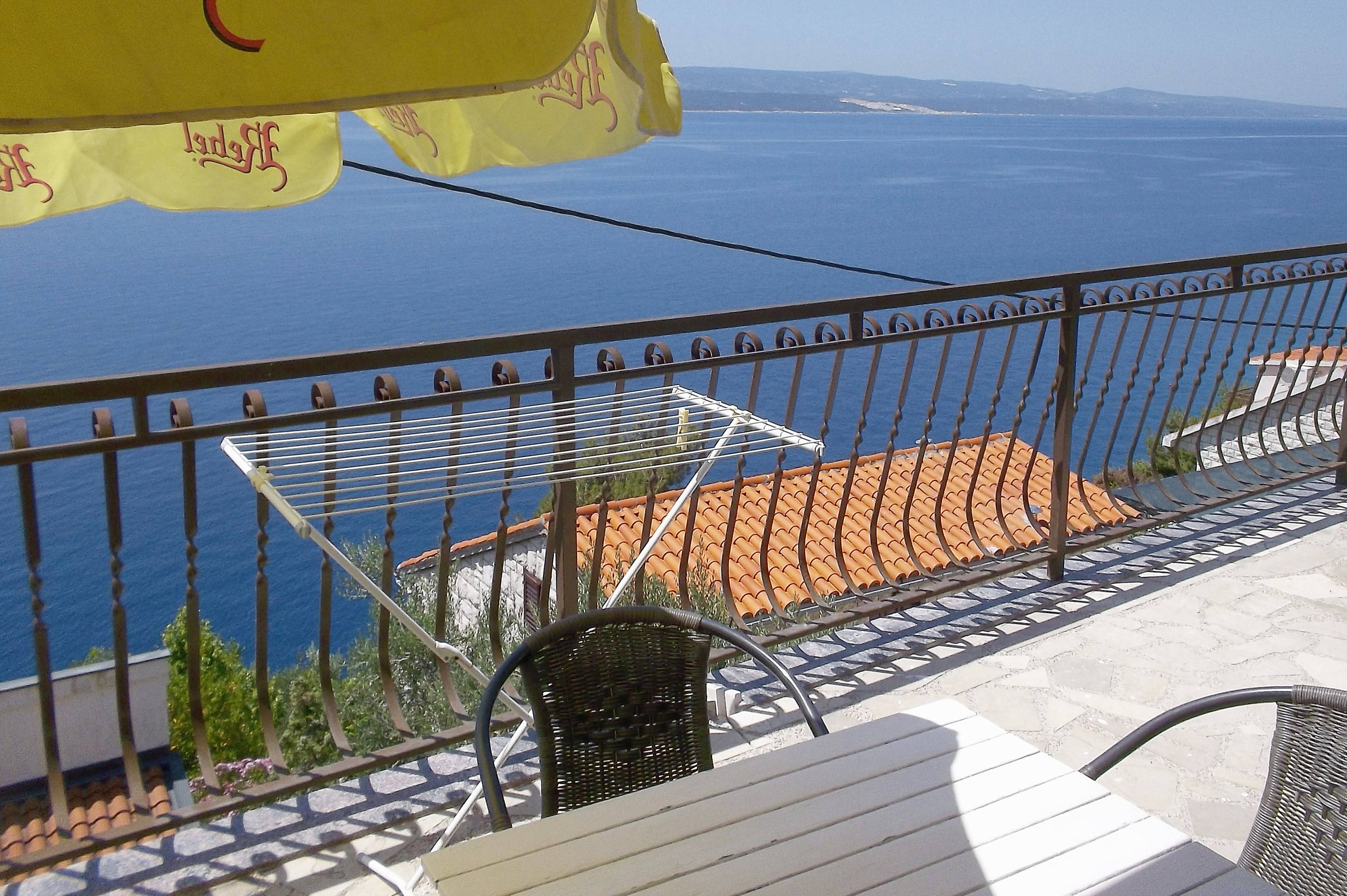 Two bedroom apartment with terrace and sea view Pisak, Omiš  A-c