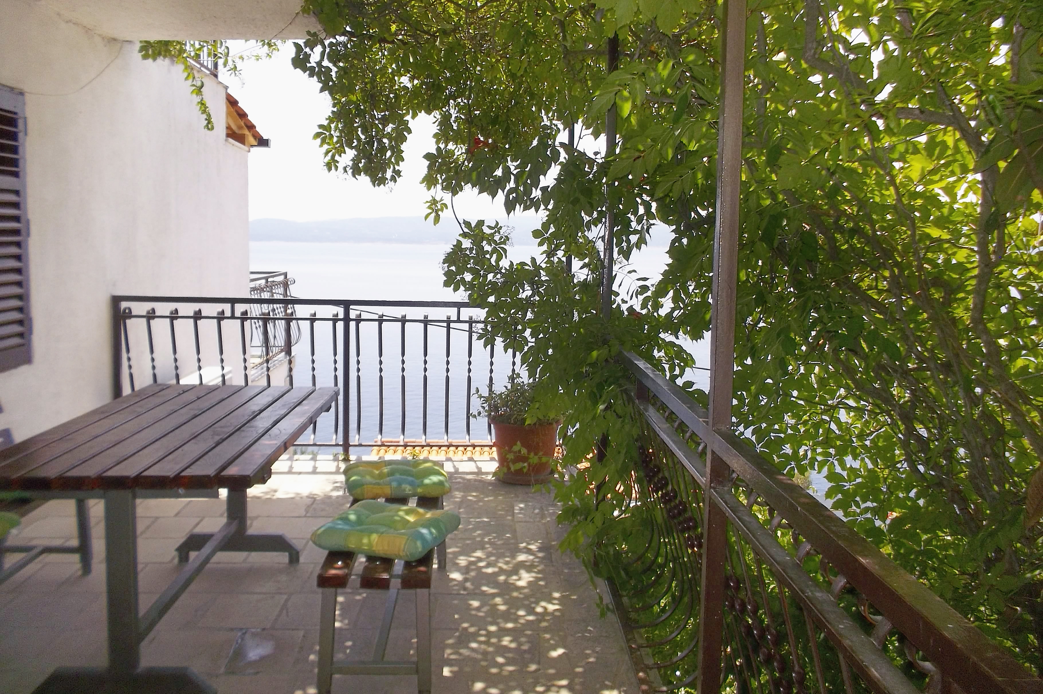 Two bedroom apartment with terrace and sea view Pisak, Omiš  A-d
