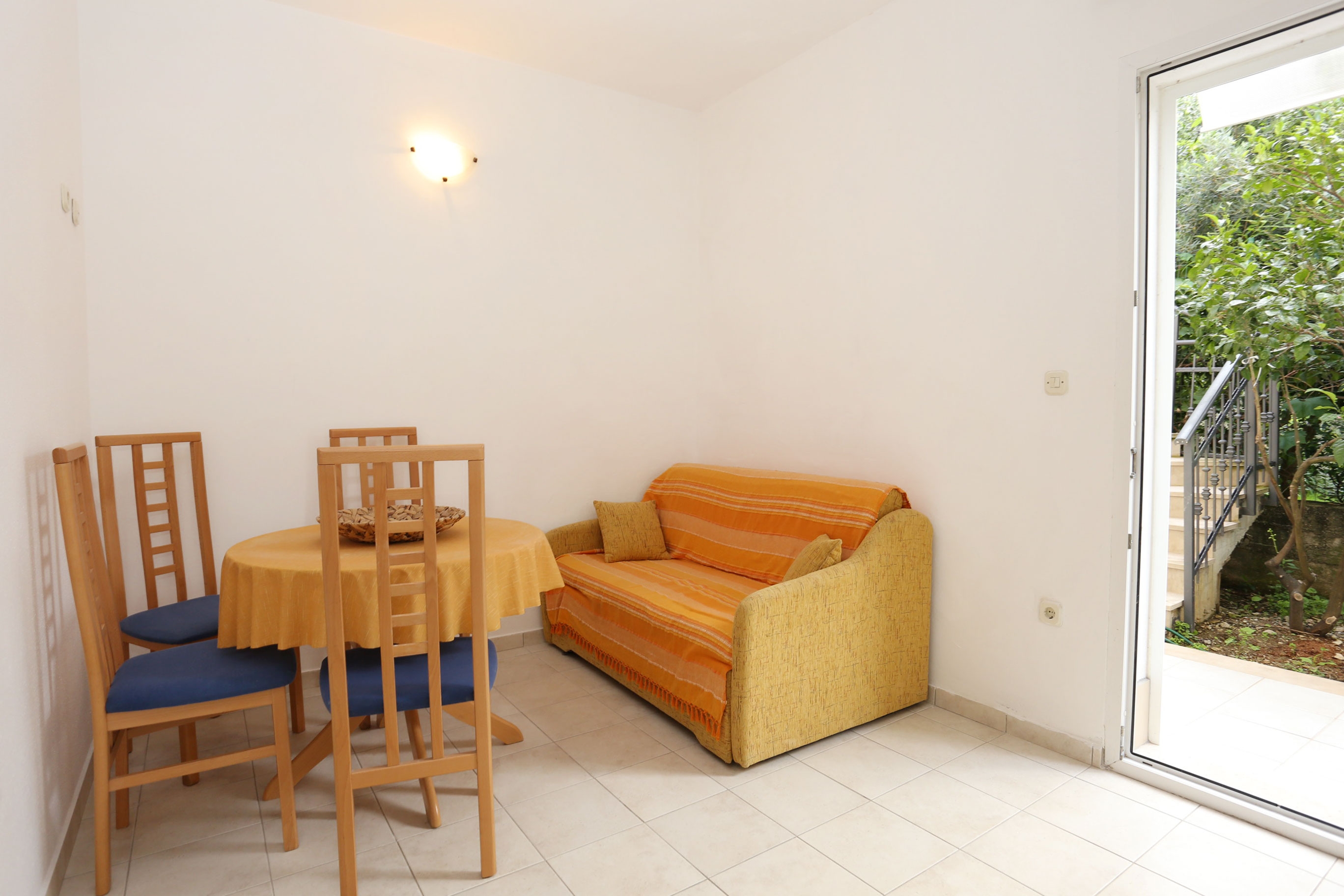 One bedroom apartment near beach Viganj, Pelješac (A-10116-c) One bedroom apartment near beach Viganj, Pelješac (A-10116-c)