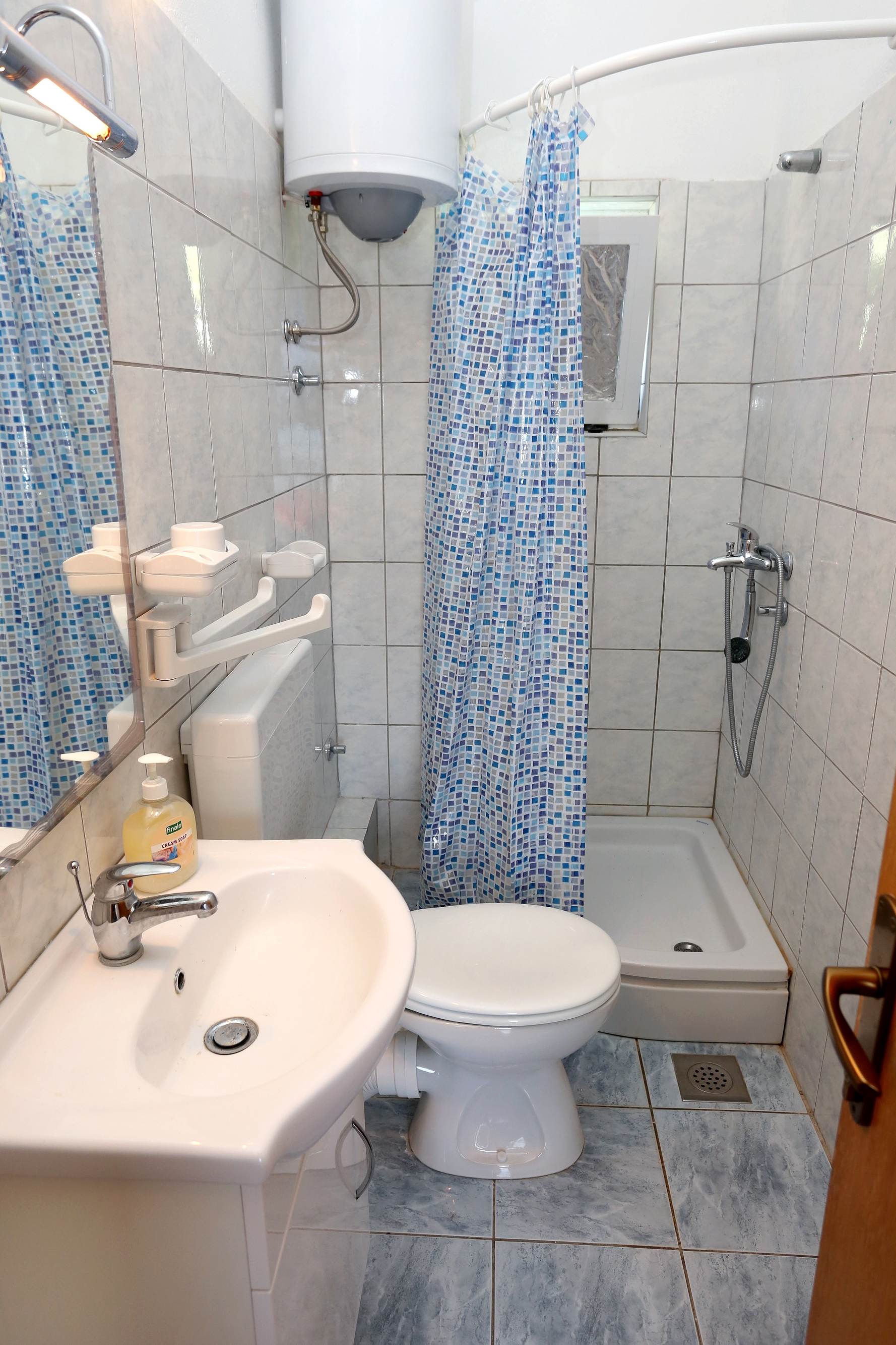 One bedroom apartment near beach Žuronja, Pelješac (A-10123-a)