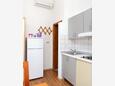 Žuronja, Kitchen in the apartment, air condition available and WiFi.