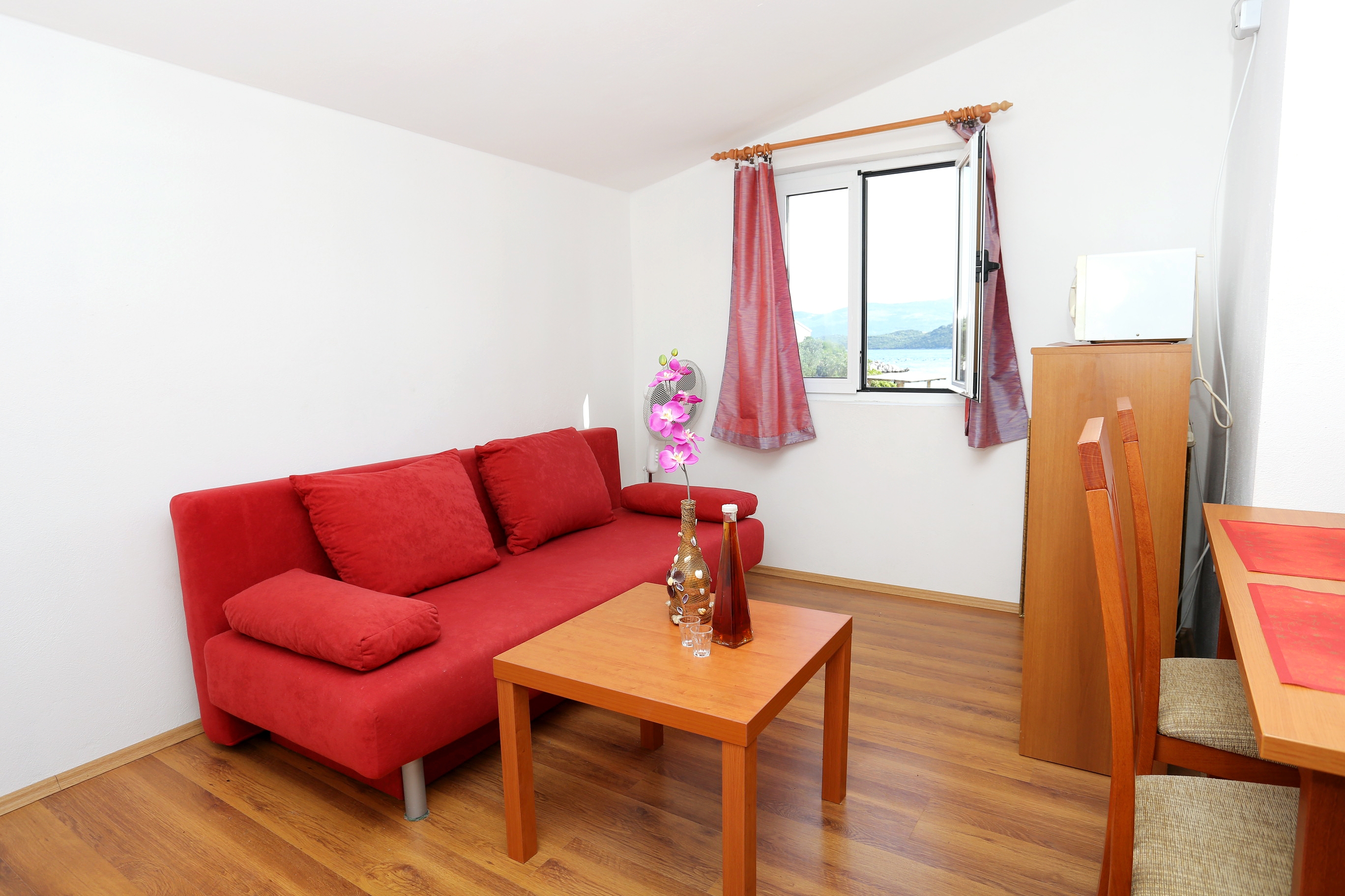 One bedroom apartment near beach Žuronja, Pelješac (A-10123-a)