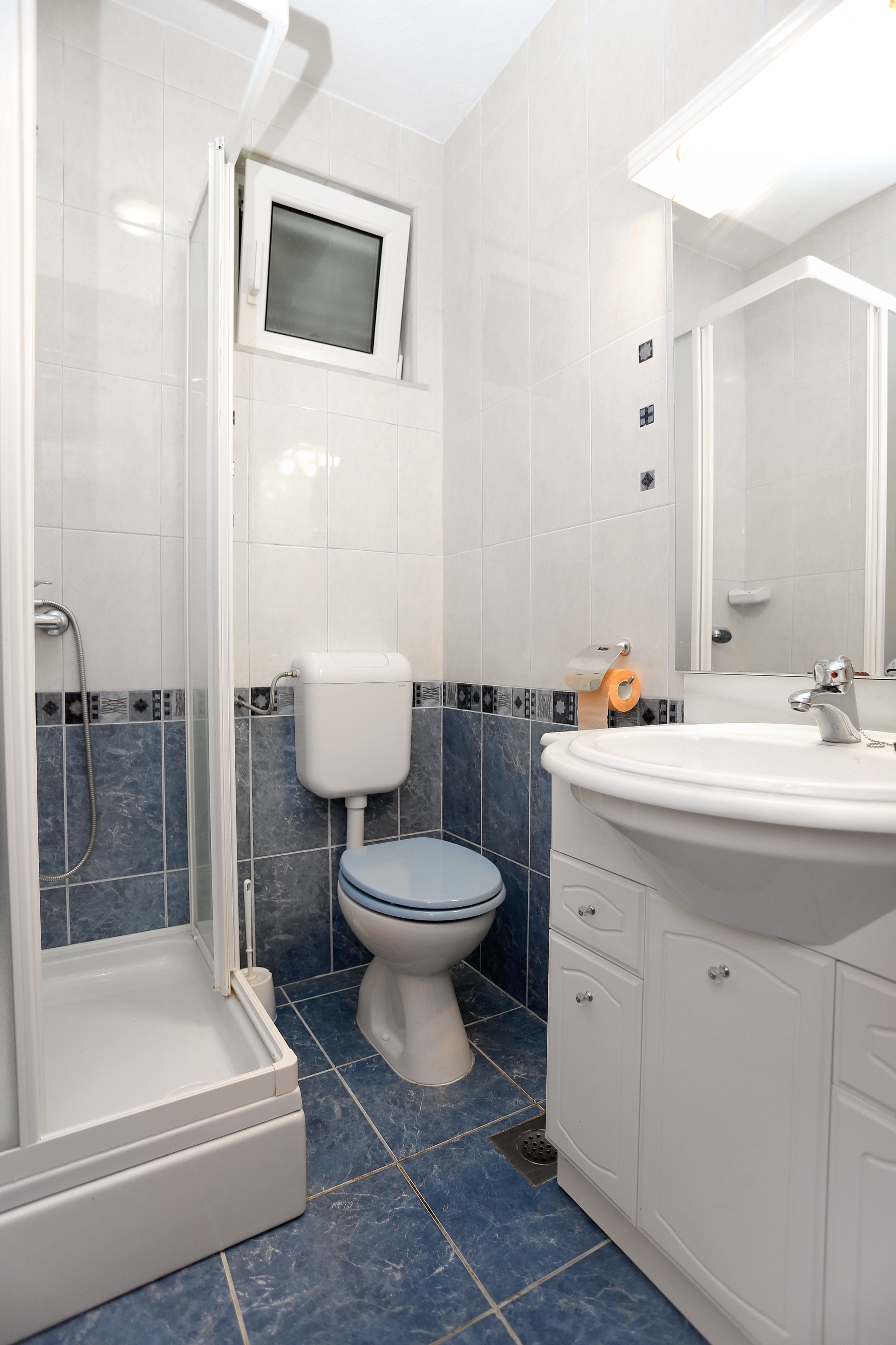 Three bedroom apartment with terrace Drače, Pelješac  A-a