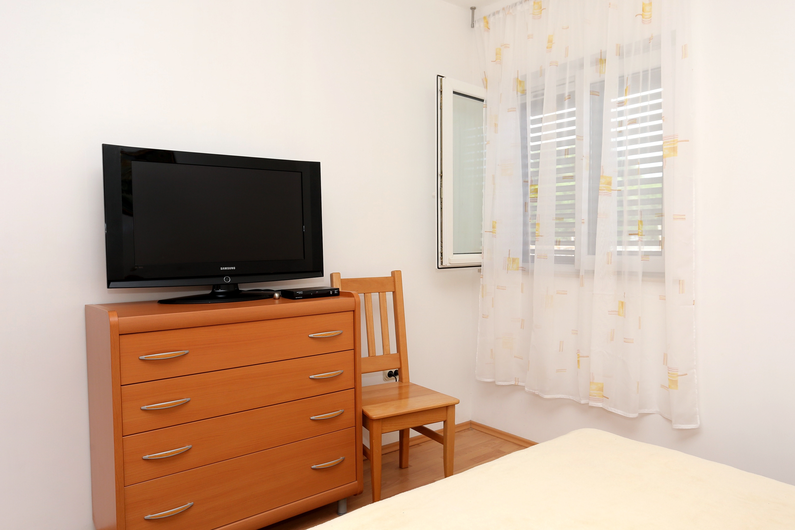 Three bedroom apartment with terrace Drače, Pelješac  A-a