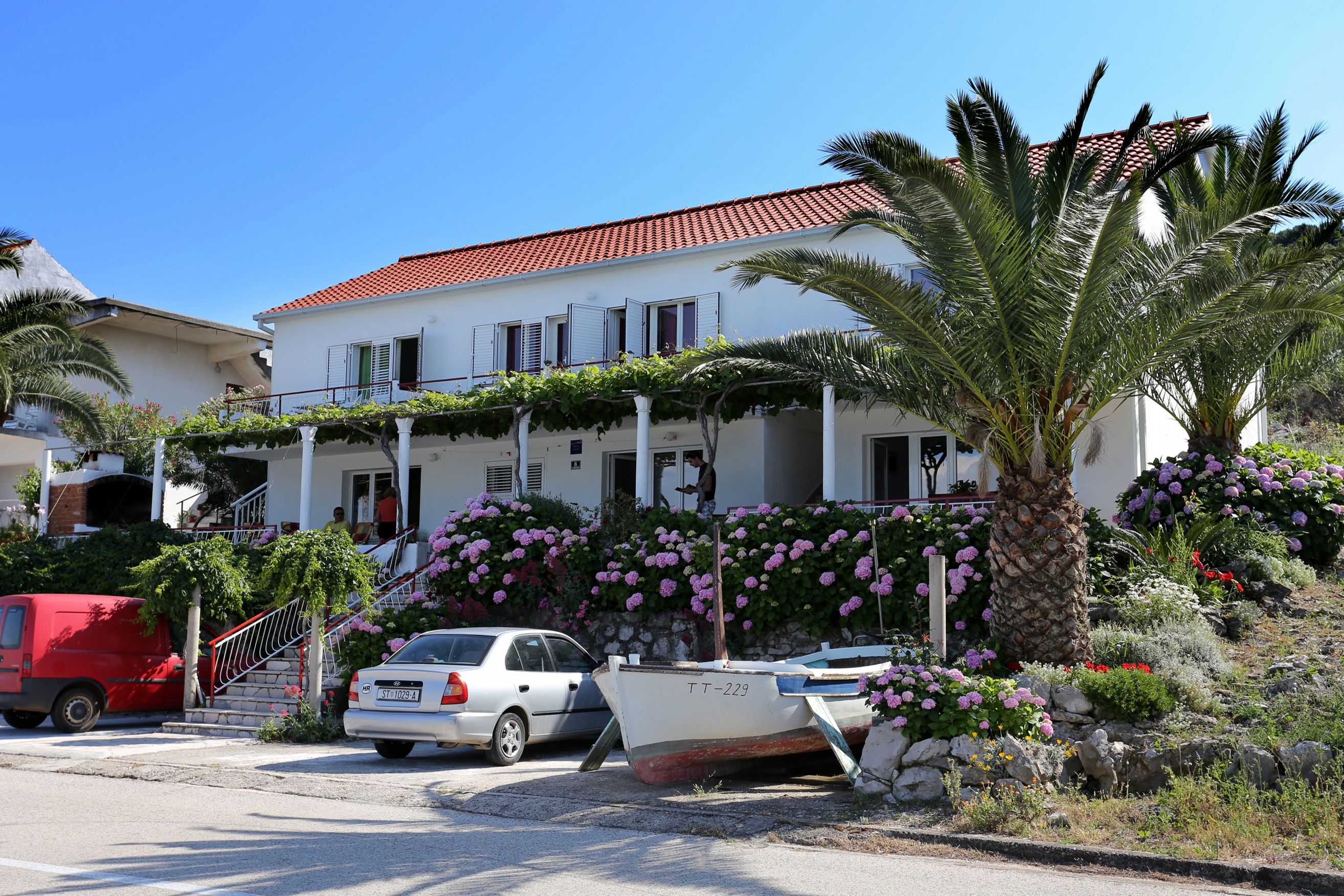 Two bedroom apartment near beach Drače, Pelješac (A-10130-b)