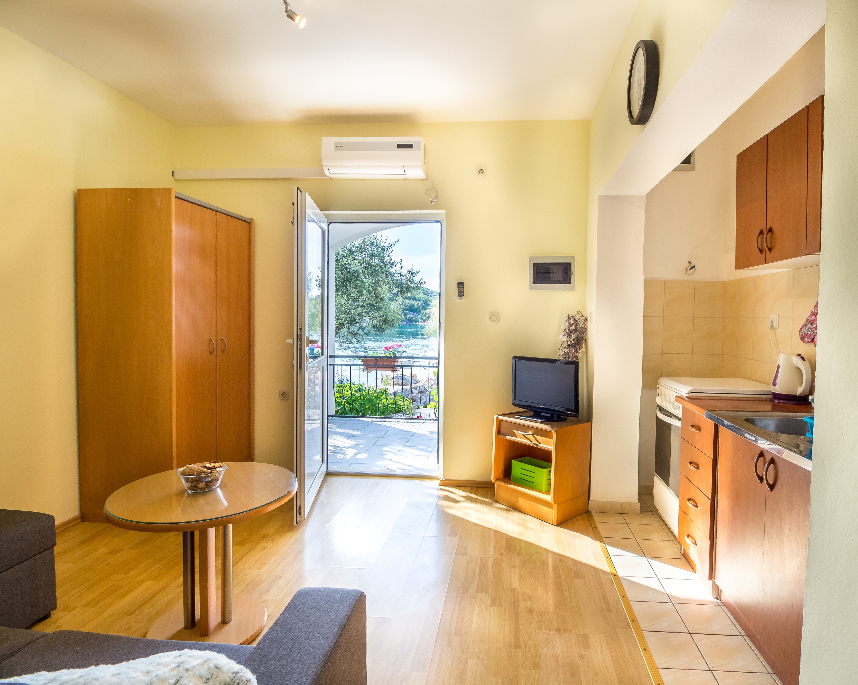 One bedroom apartment near beach Žuronja (Pelješac) (A-10134-b)