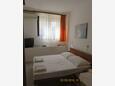 Drače, Bedroom in the studio-apartment, air condition available and WiFi.