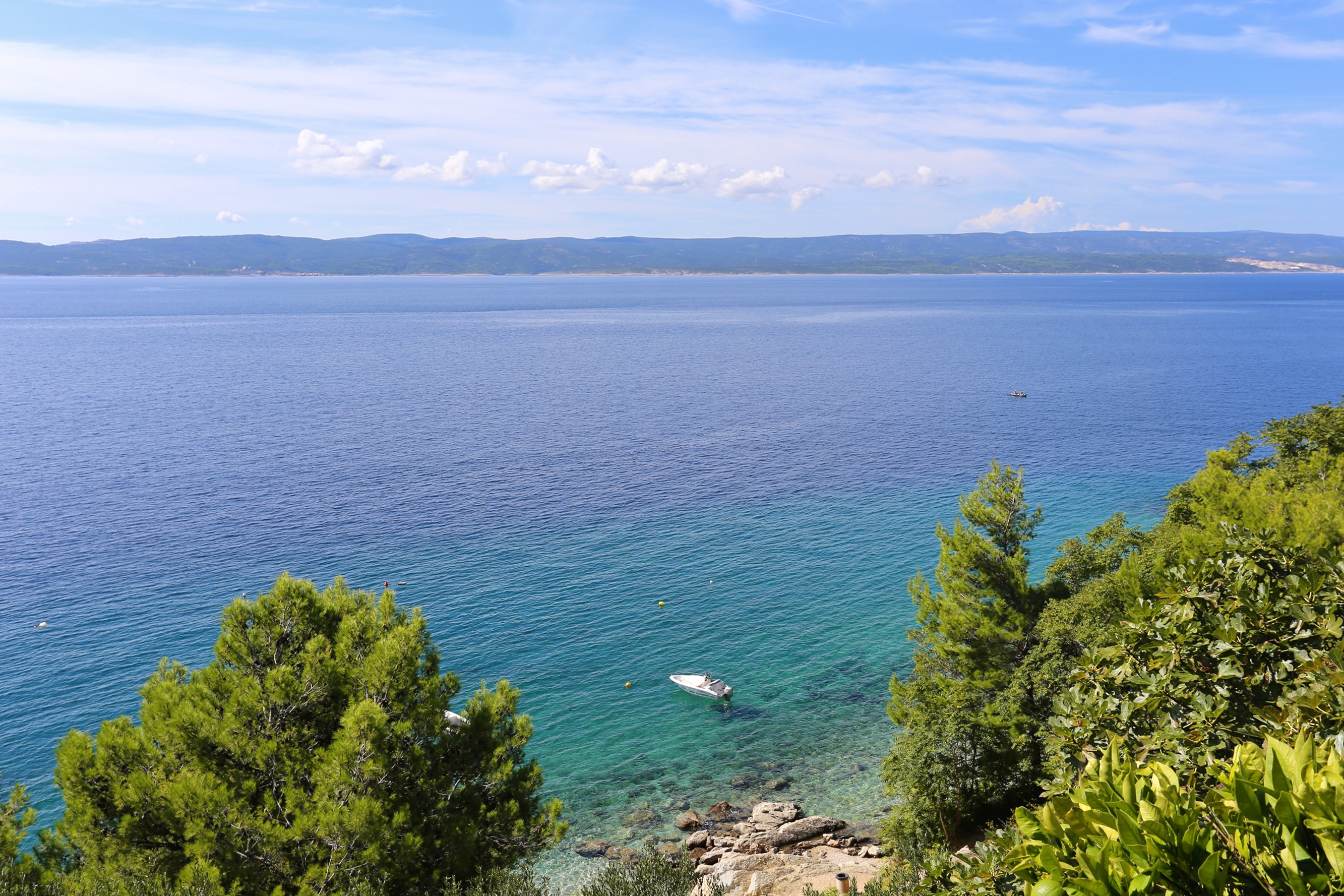 Three bedroom apartment near beach Pisak, Omiš  A-a