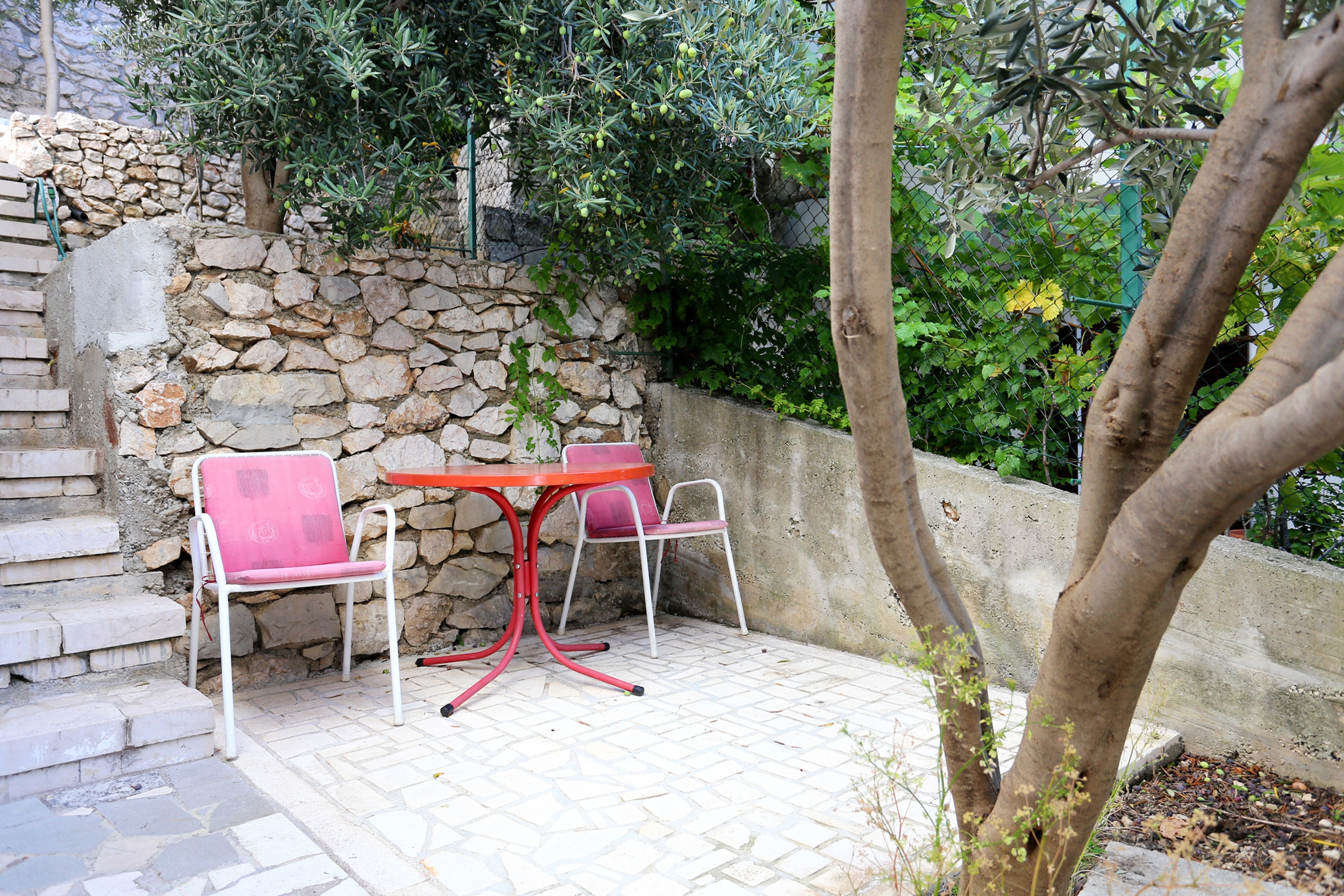 One bedroom apartment near beach Pisak, Omiš  A-c