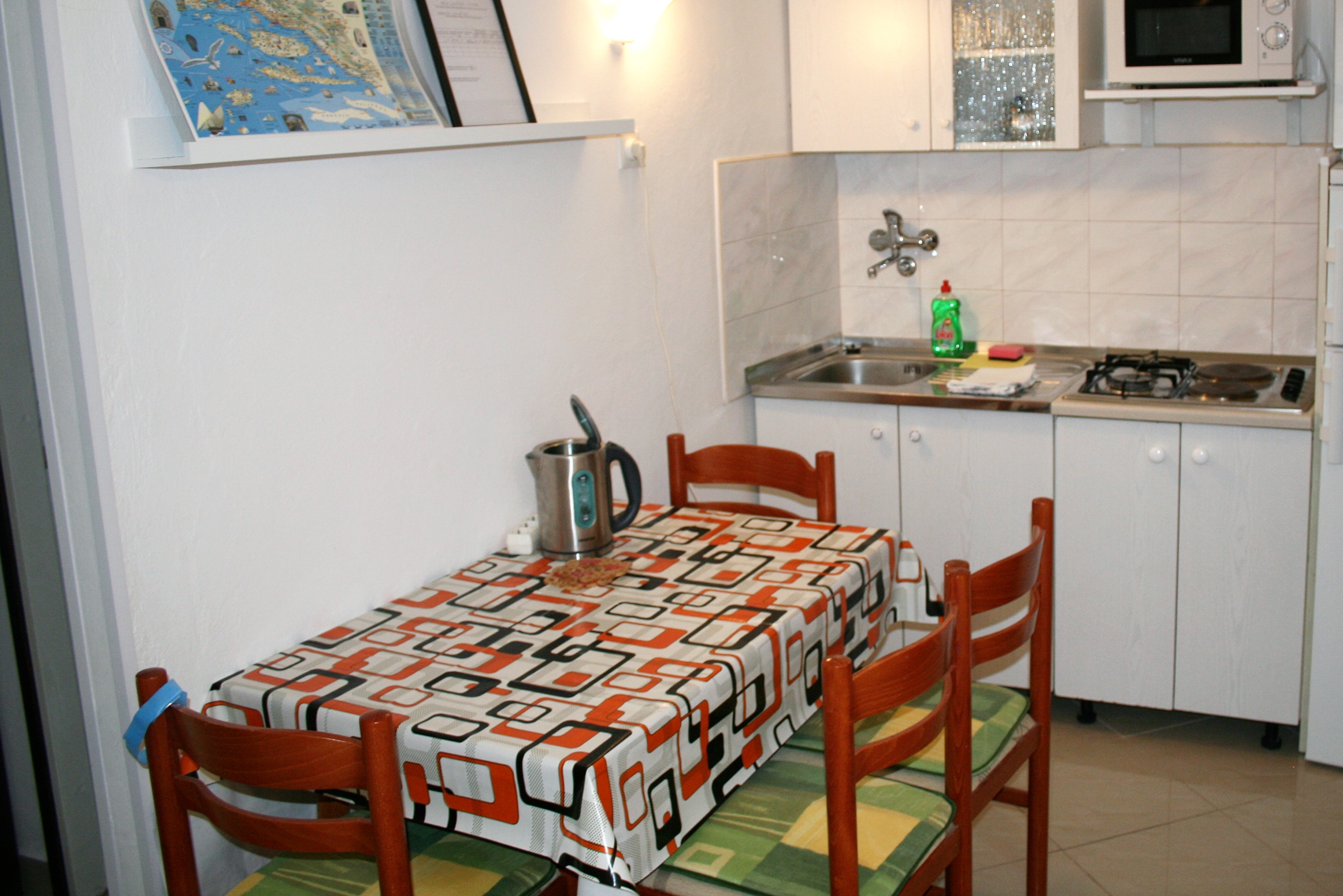 Two bedroom apartment near beach Pisak, Omiš (A-1014-f)
