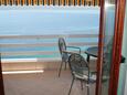 Pisak, Terras in the apartment, with a sea view, (pet friendly) en WiFi.