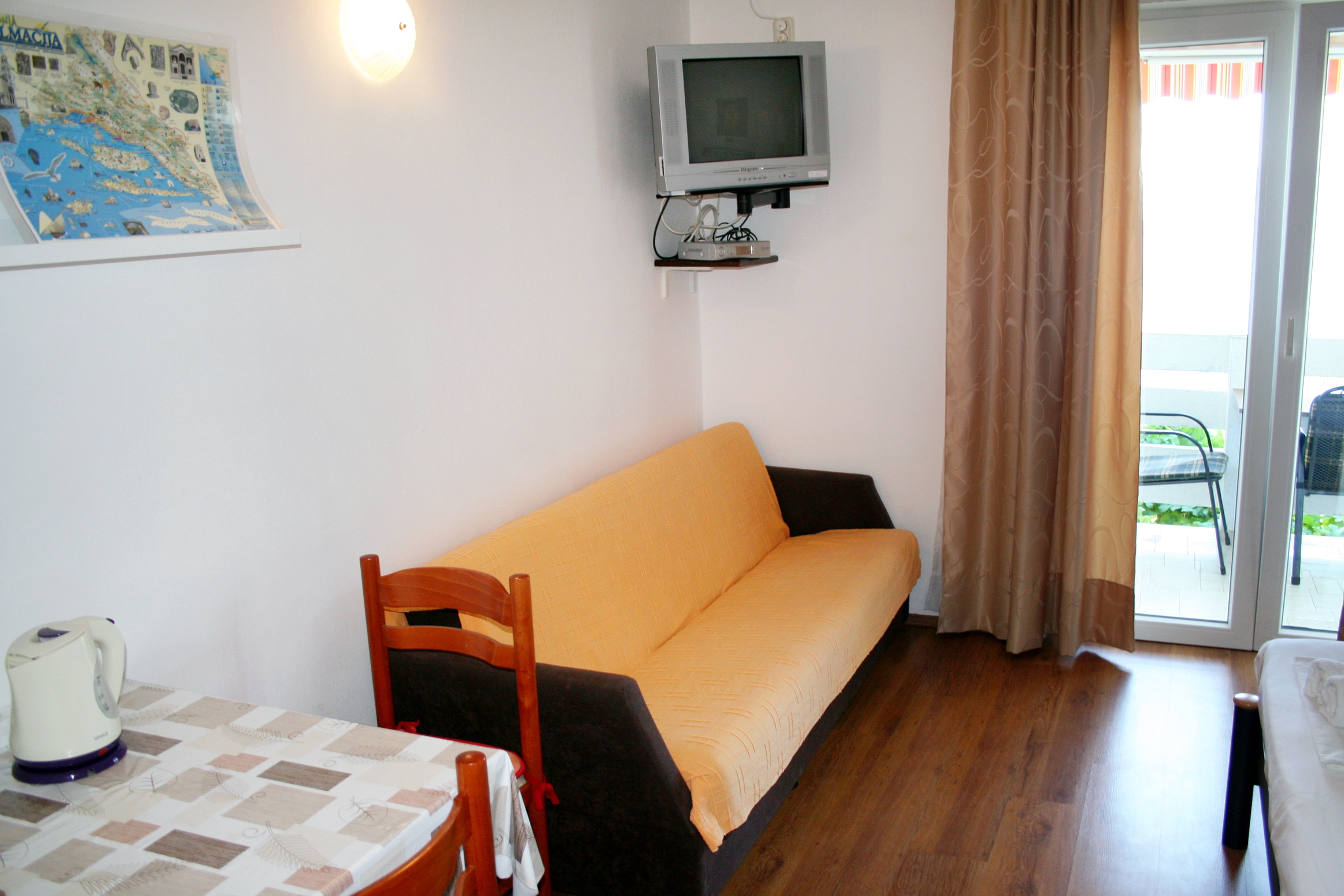 Studio flat near beach Pisak, Omiš (AS-1014-a) Studio flat near beach Pisak, Omiš (AS-1014-a)