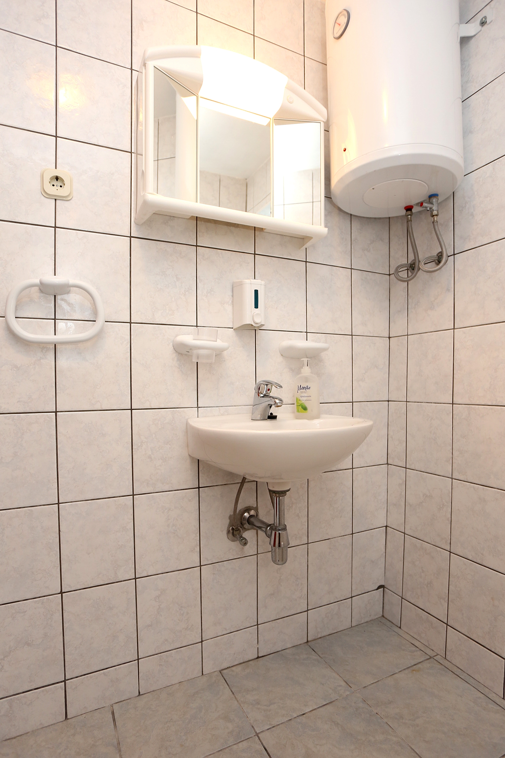 Two bedroom apartment near beach Viganj, Pelješac  A-a