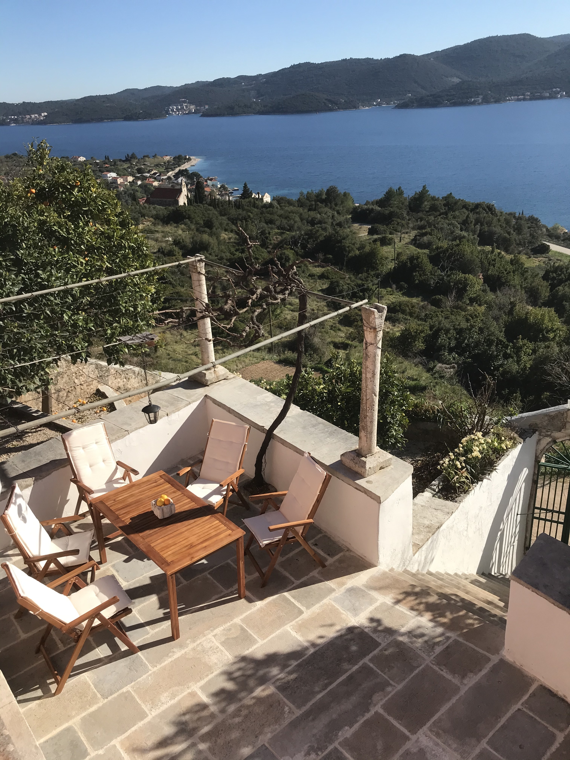Three bedroom house with terrace and sea view Viganj - Podac, Pelješac  K