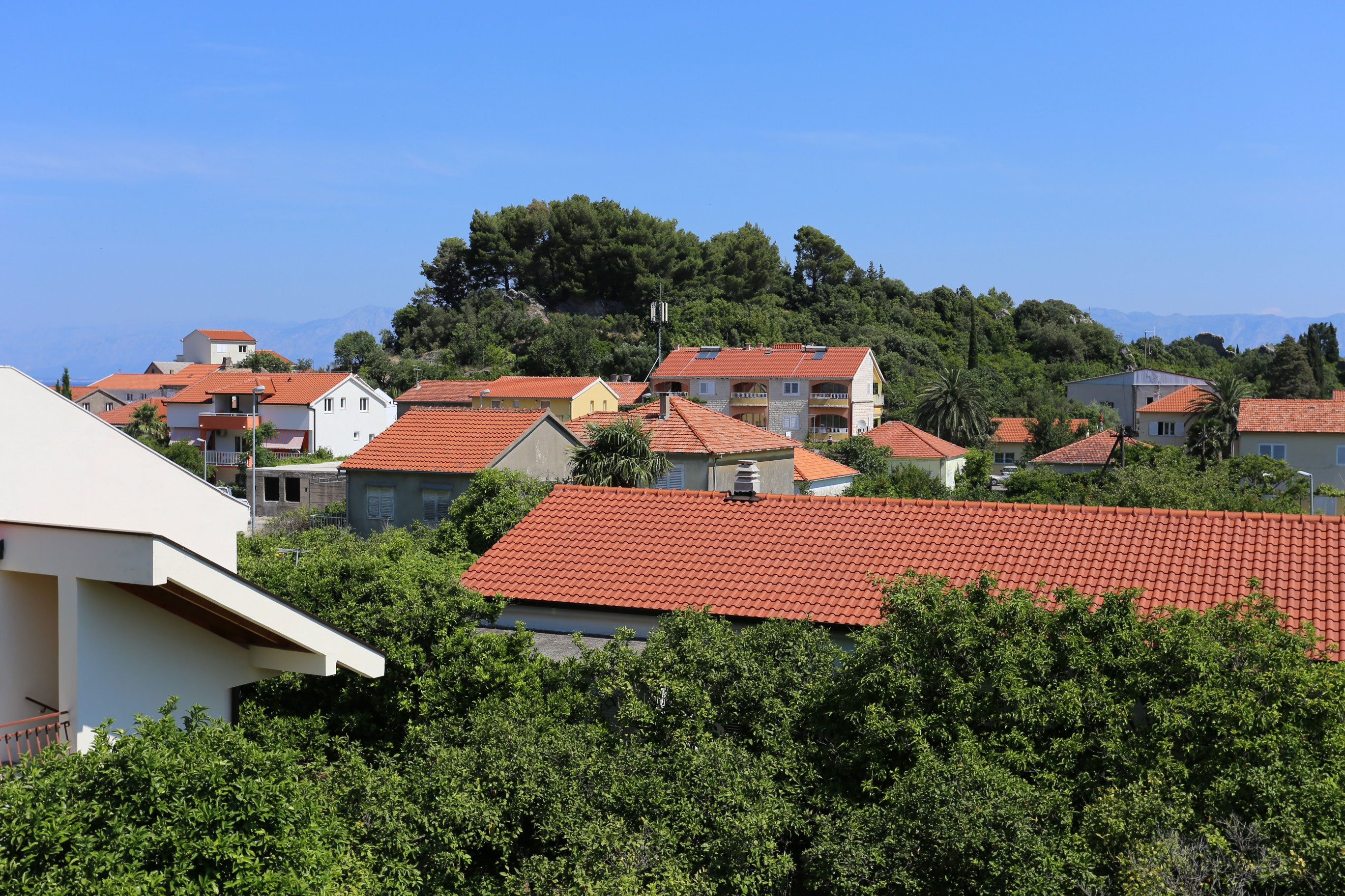 Three bedroom apartment with balcony Trpanj, Pelješac  A-a