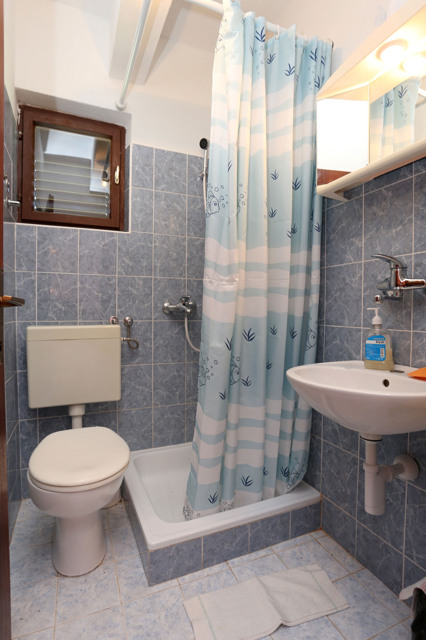 Three bedroom apartment with balcony Trpanj, Pelješac  A-a