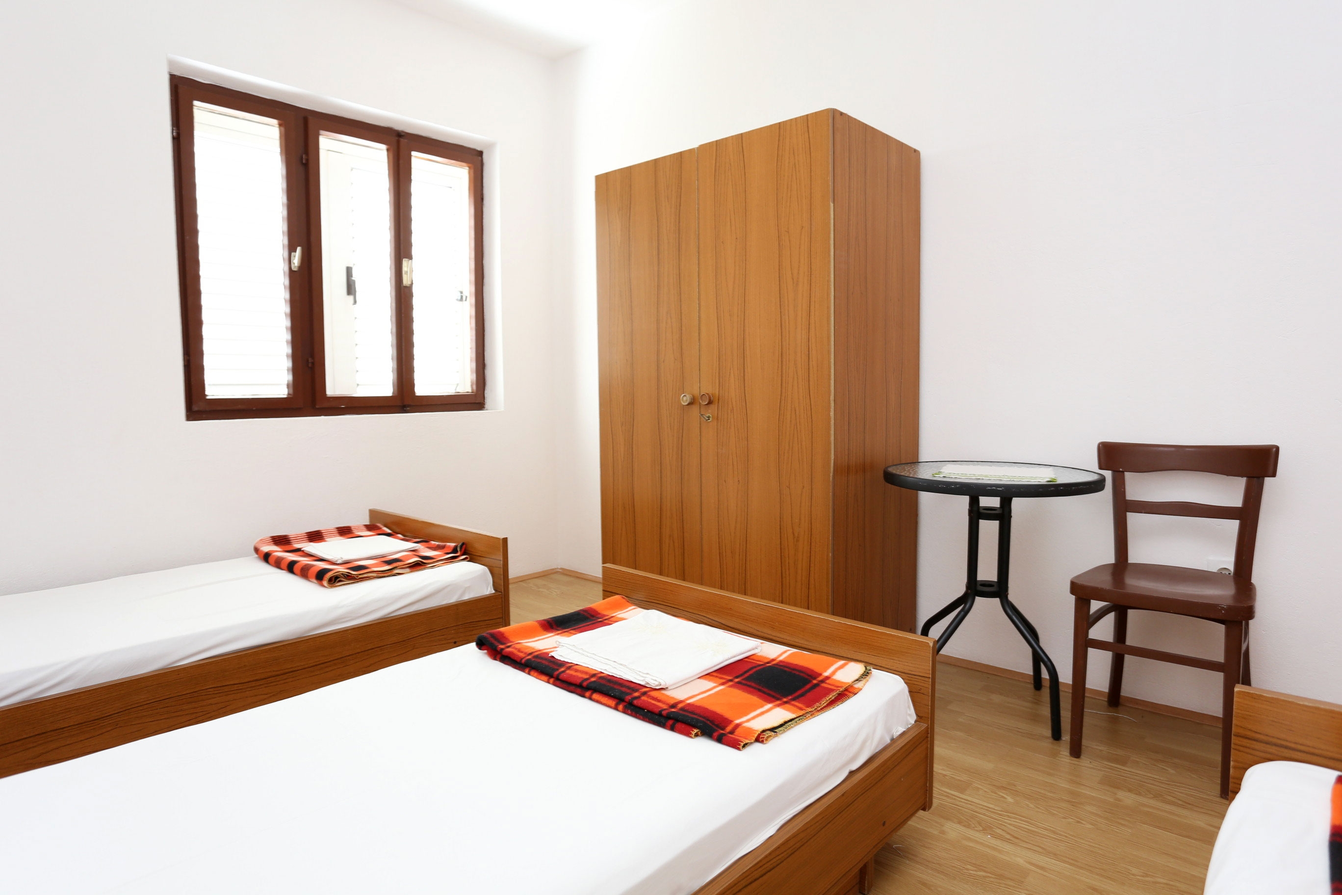 Three bedroom apartment with balcony Trpanj, Pelješac  A-a
