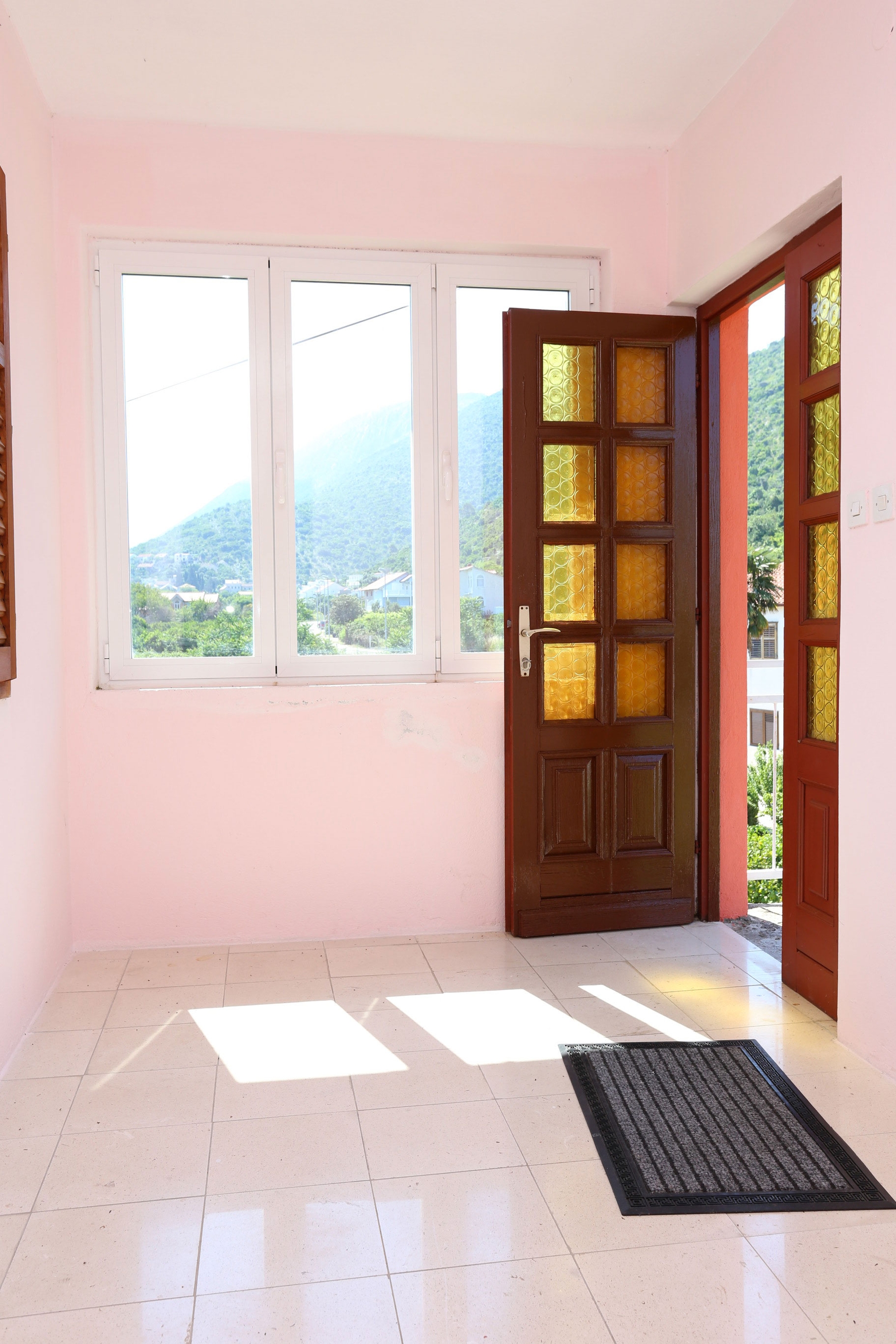 Three bedroom apartment with balcony Trpanj, Pelješac  A-a