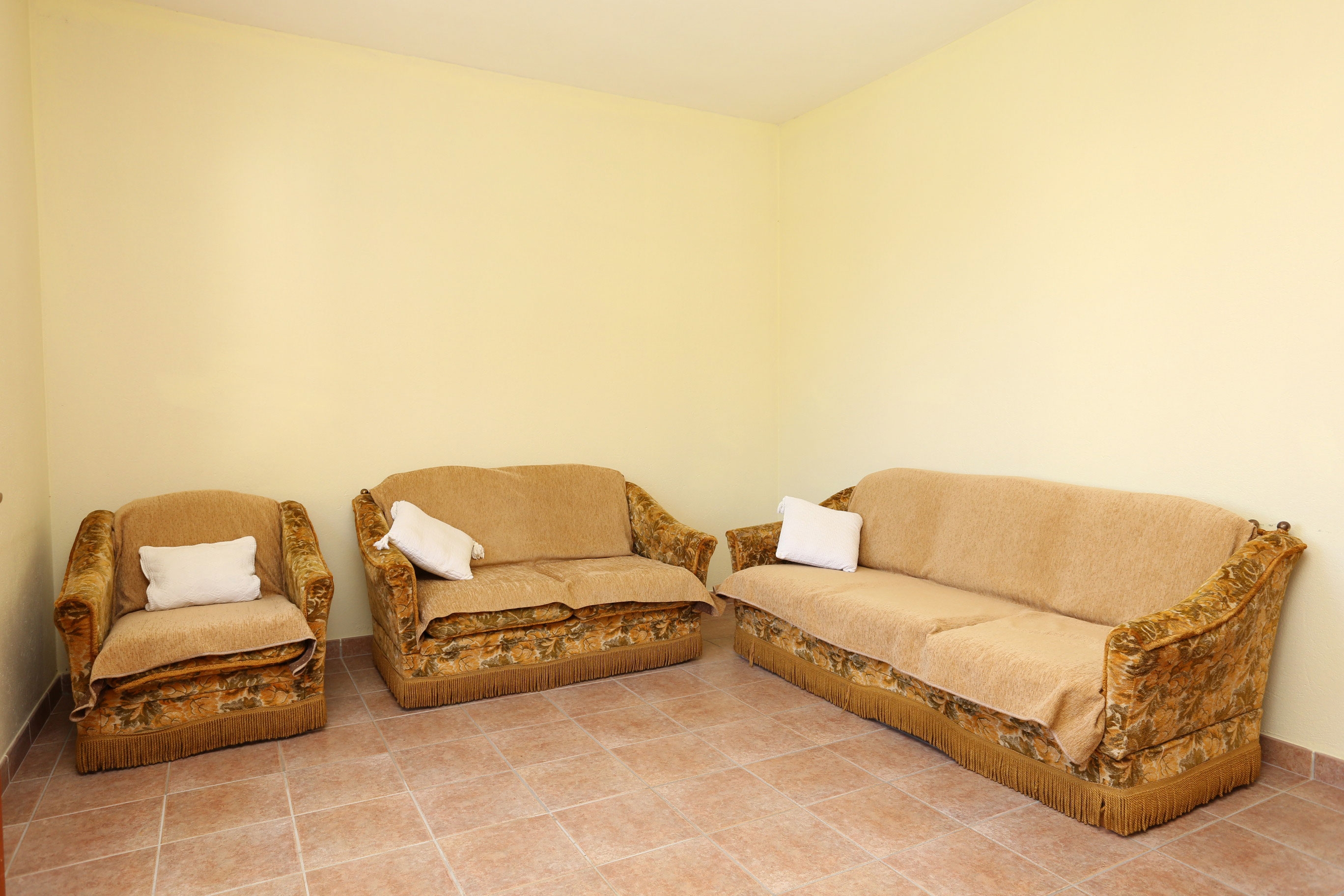 Three bedroom apartment with balcony Trpanj, Pelješac (A-10148-a)